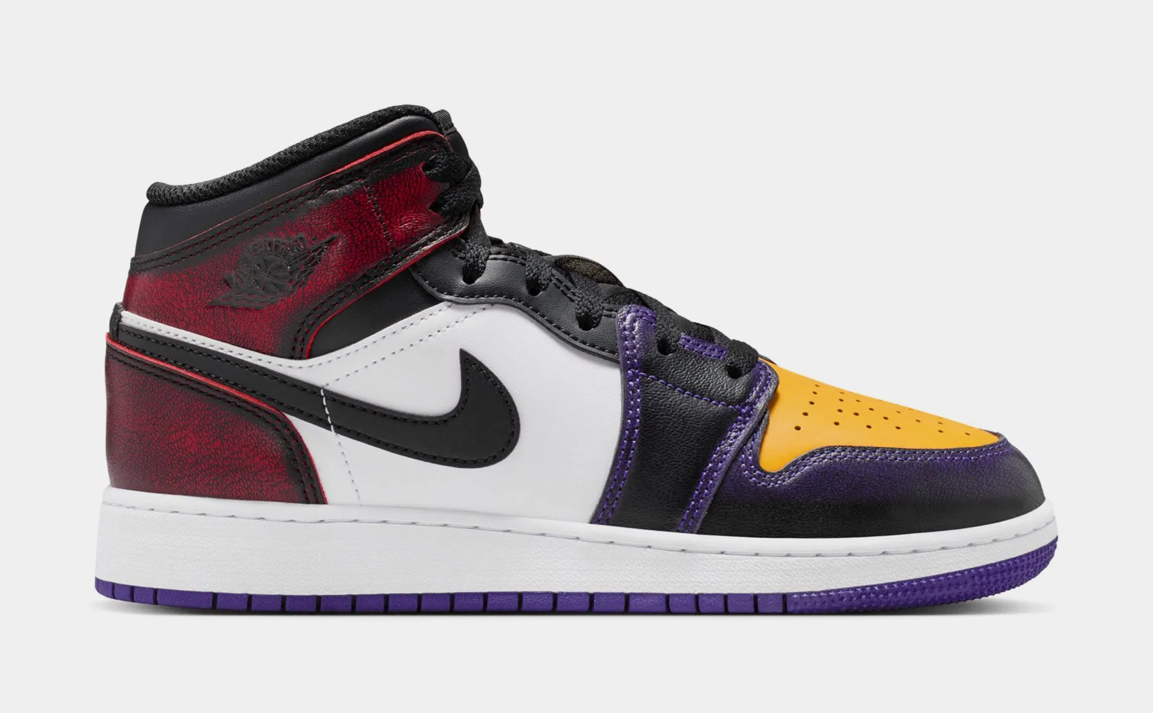 Air Jordan 1 Mid SE Grade School Lifestyle Shoes (True Red/Black/White/Court Purple)