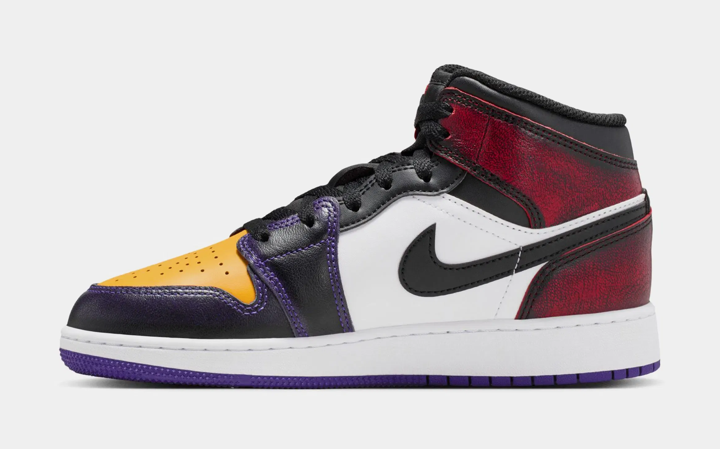 Air Jordan 1 Mid SE Grade School Lifestyle Shoes (True Red/Black/White/Court Purple)