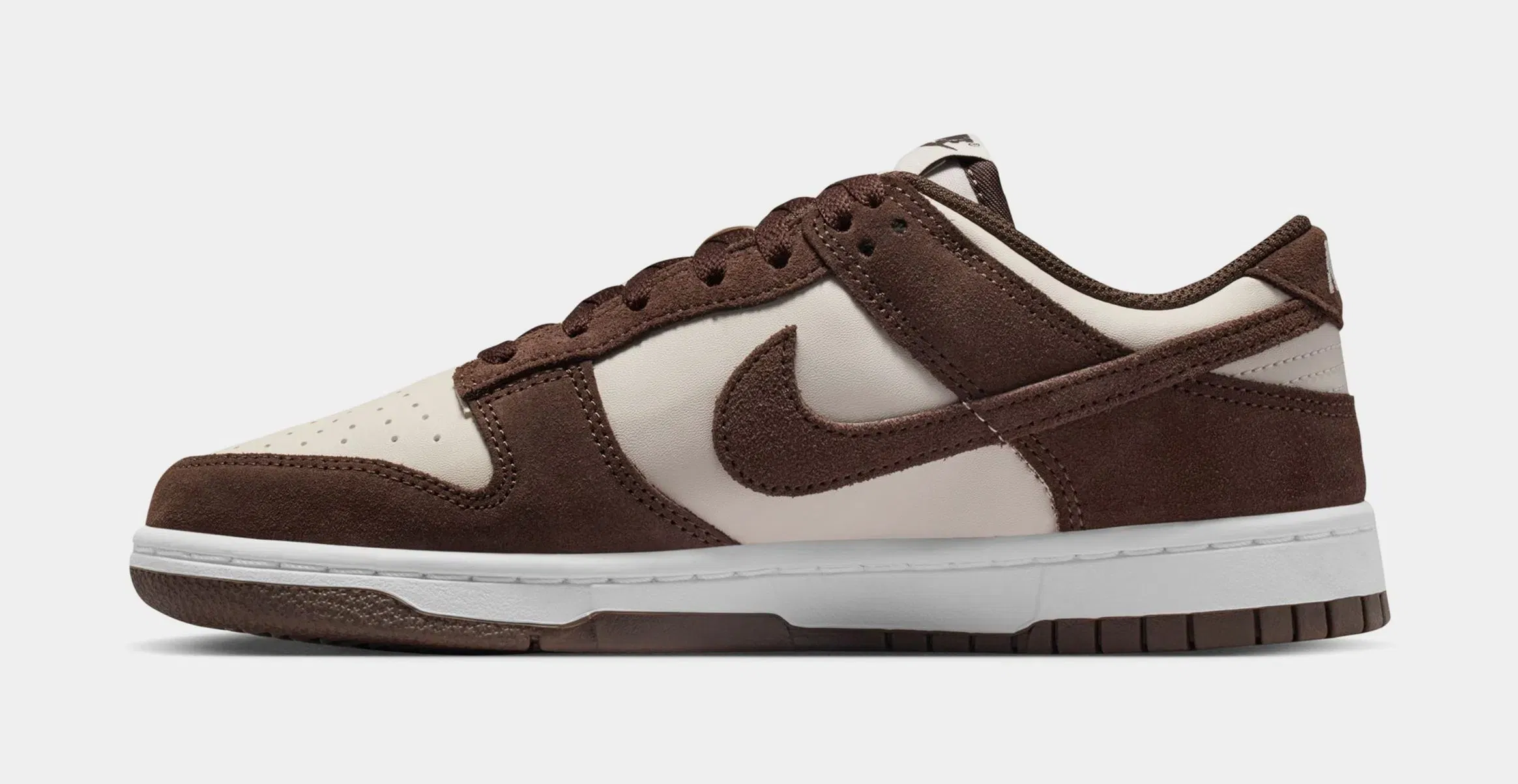 Nike Dunk Low Suede Womens Lifestyle Shoes (Light Orewood Brown/Baroque Brown/White)