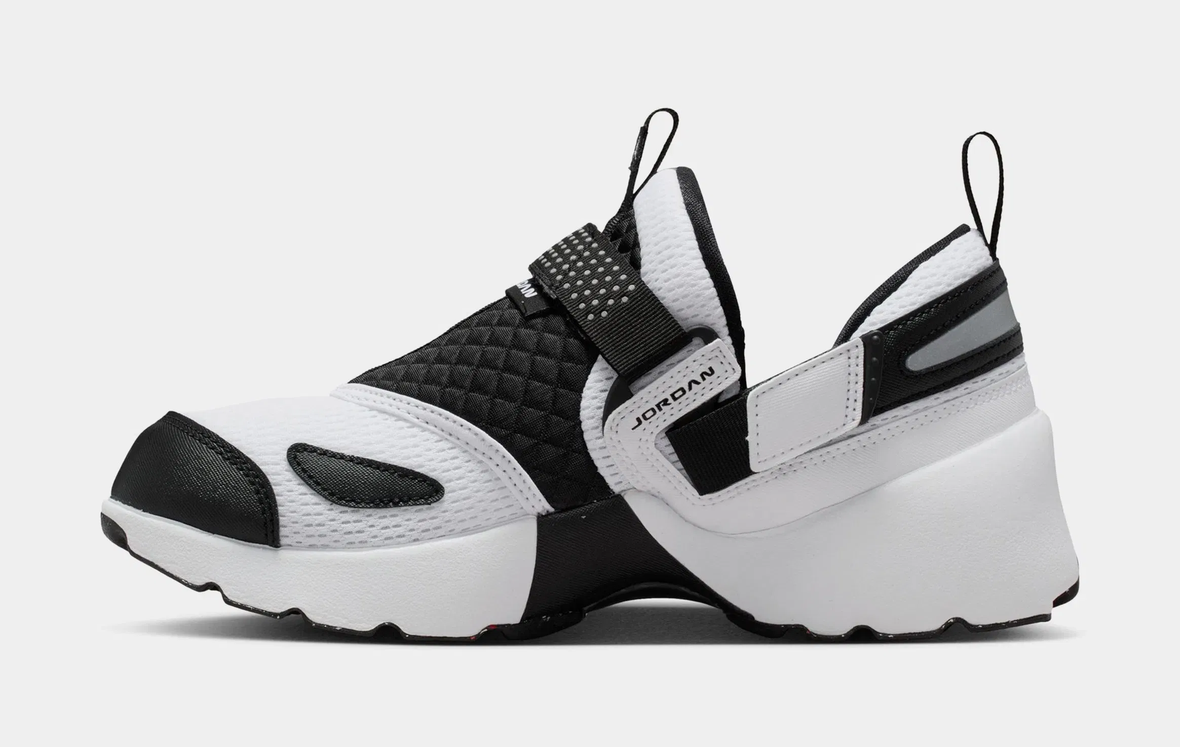 Air Jordan Trunner LX Womens Running Shoes (White/Black/Reflective Silver)