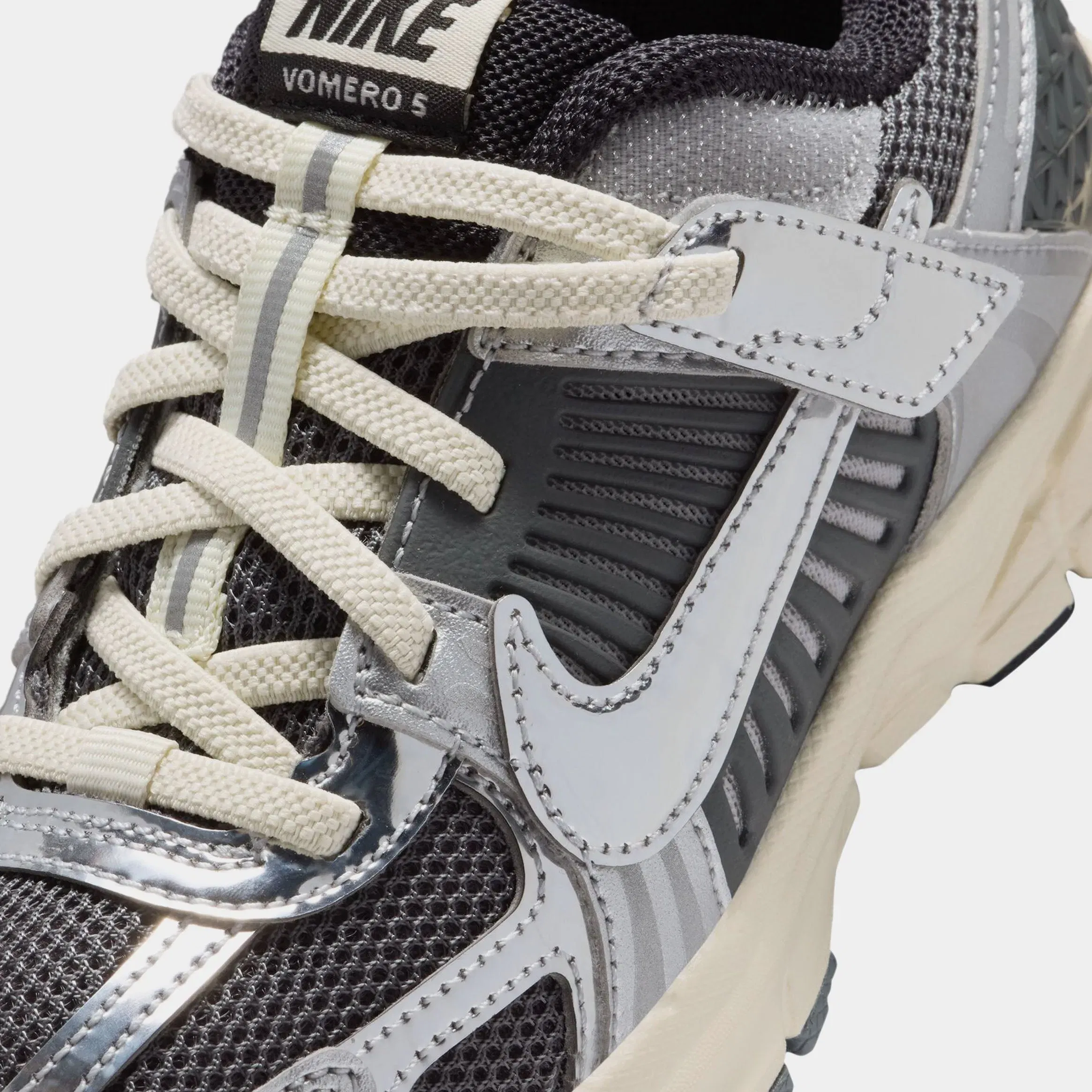 Nike Vomero 5 Preschool Running Shoes (Iron Grey/Chrome/Metallic Silver)