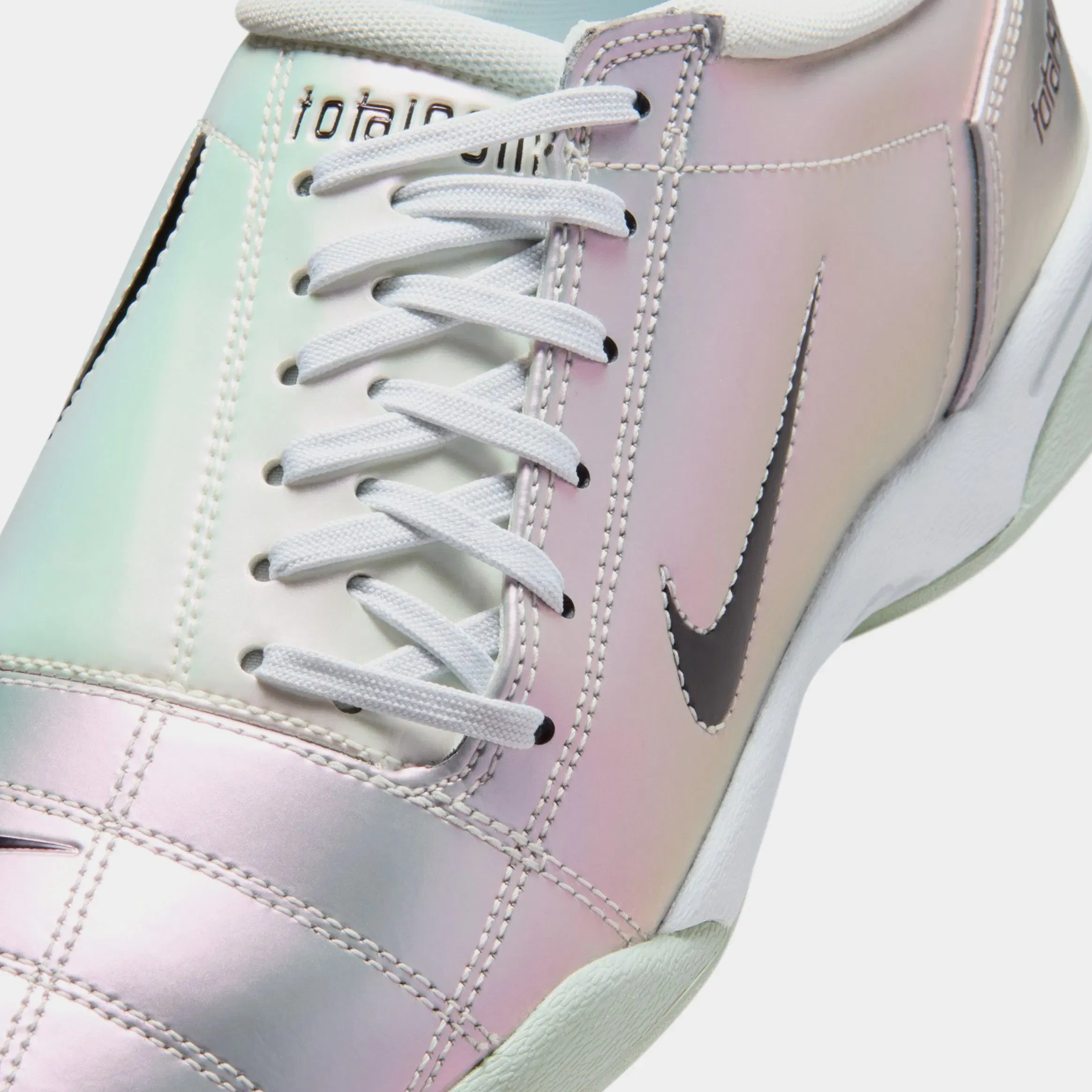 Nike Total 90 Premium Mens Running Shoes (Off White/Black/Light Silver)