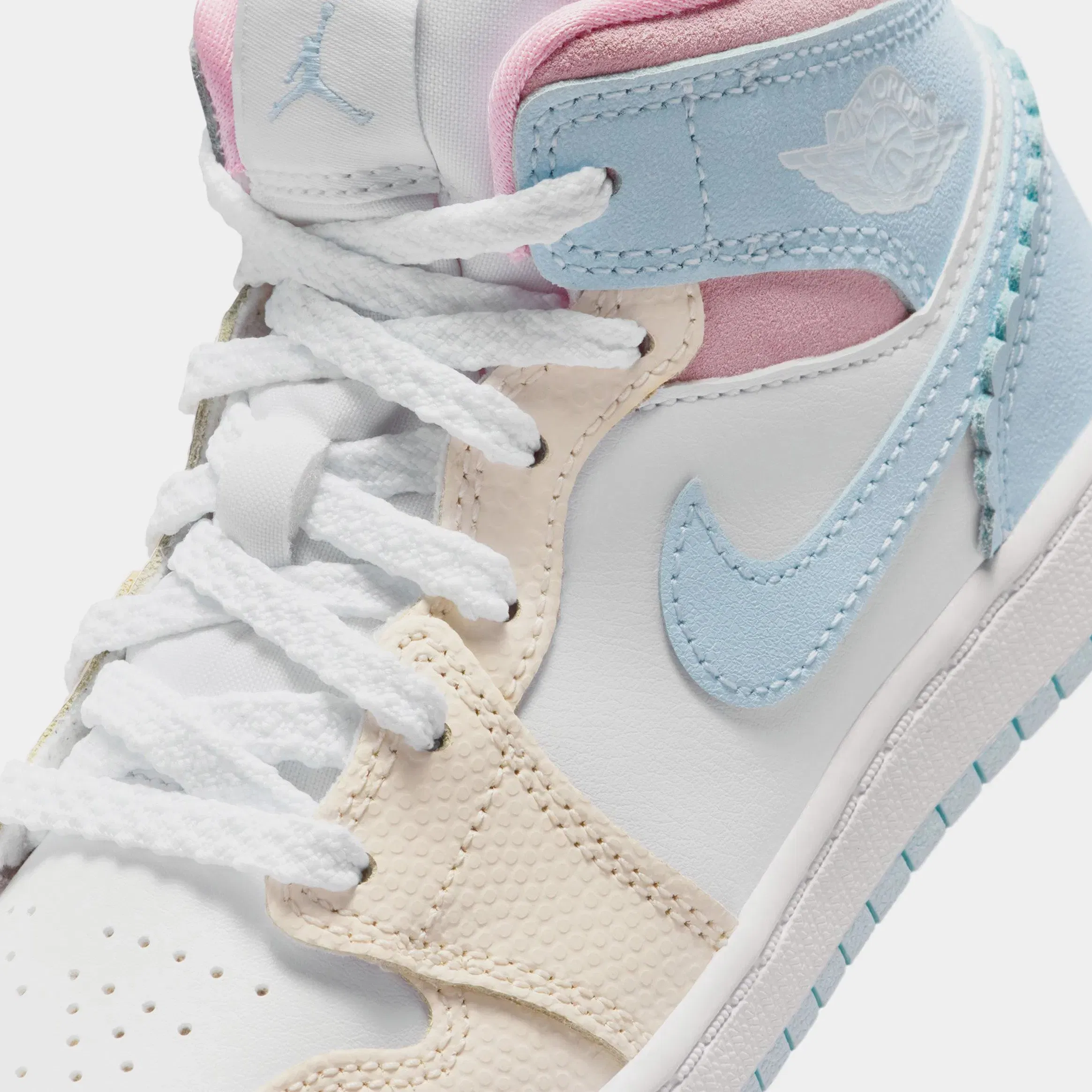 Air Jordan Jordan 1 Mid SE Love Is In The Air Preschool Lifestyle Shoes (Half Blue/Pale Ivory/White/Half Blue)