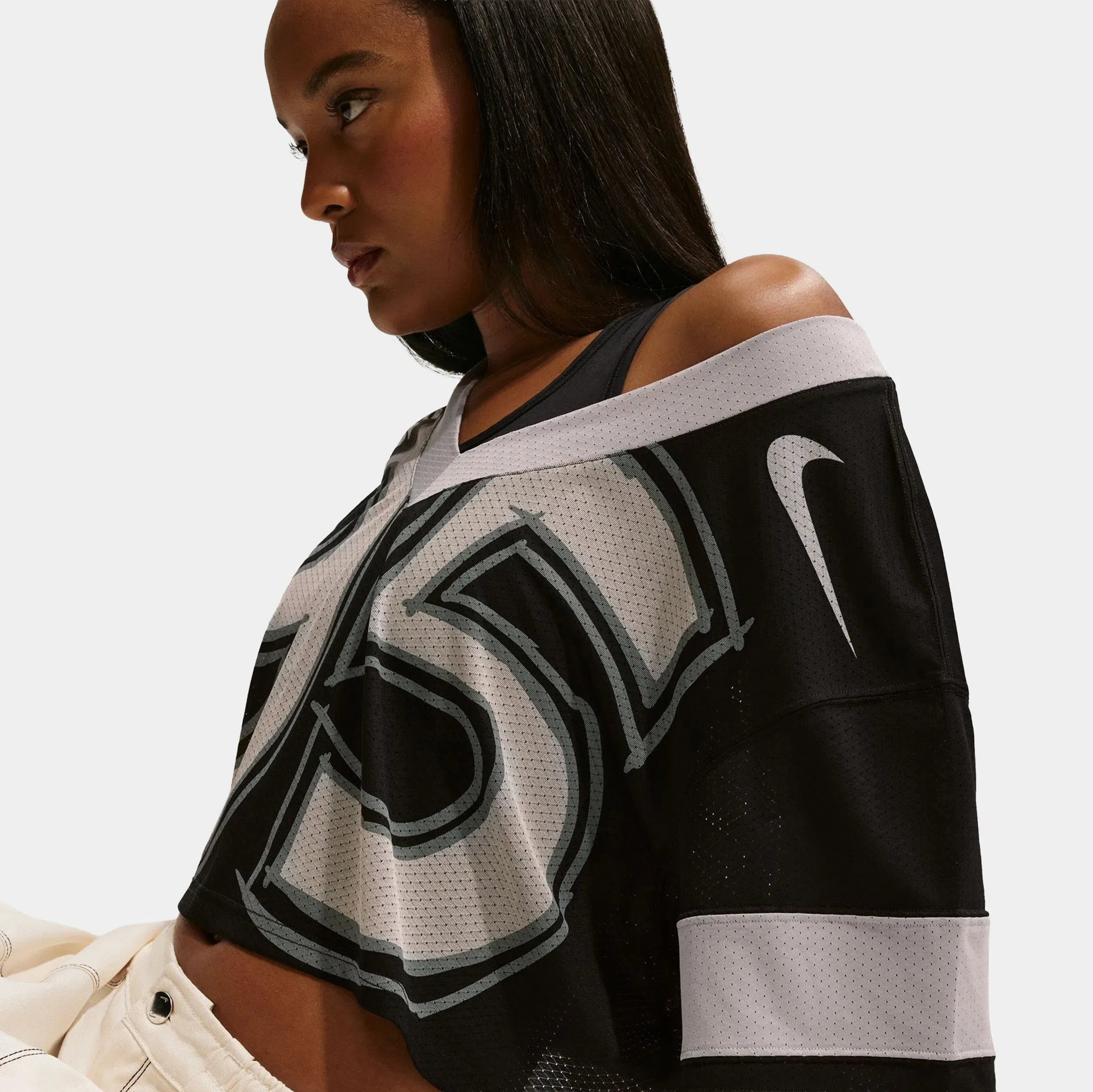 Nike Oversized Cropped Womens Jersey (Black/Light Smoke Grey/Chalk)