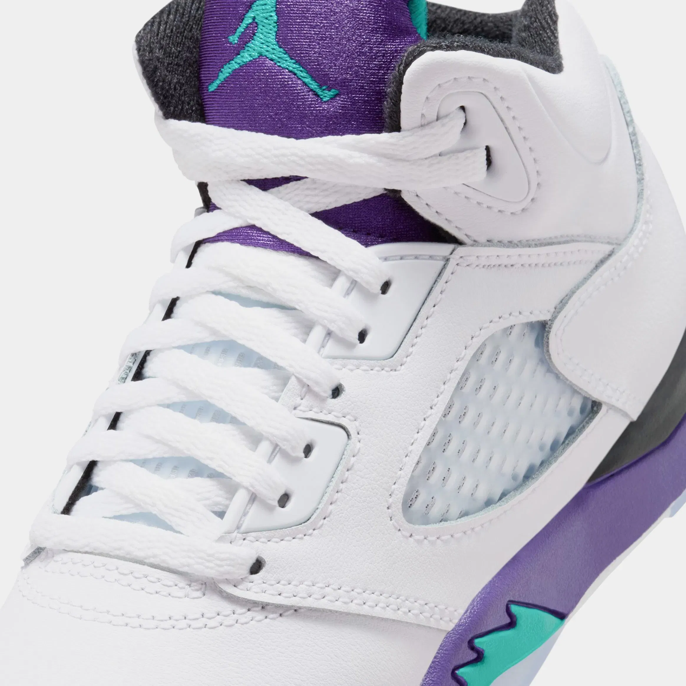Air Jordan 5 Retro Grape Preschool Lifestyle Shoes (White/New Emerald/Grape Ice/Black)