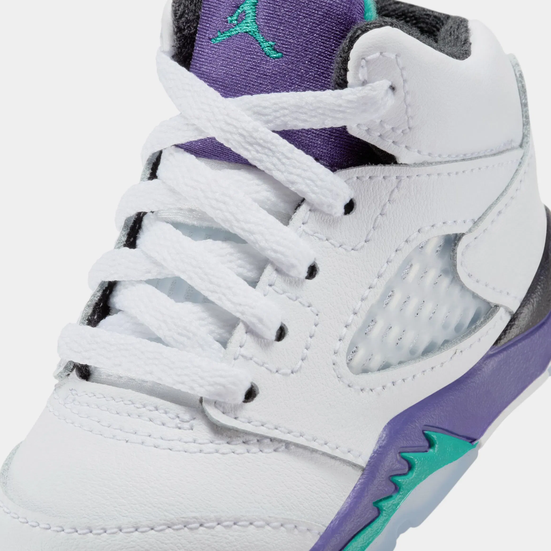 Air Jordan 5 Retro Grape Infant Toddler Lifestyle Shoes (White/New Emerald/Grape Ice/Black)