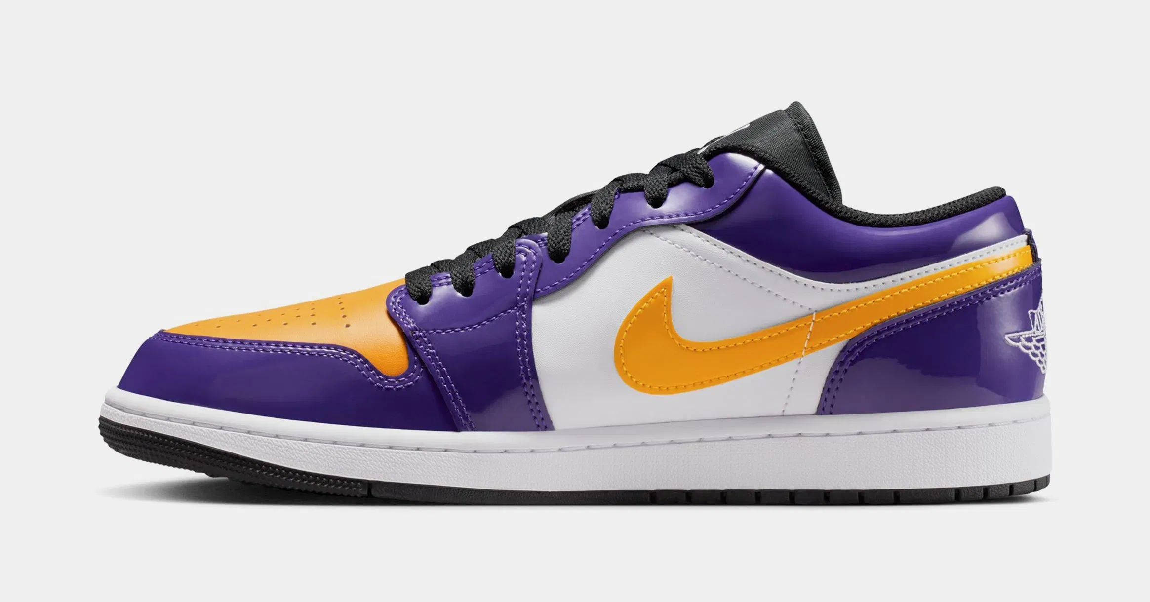 Air Jordan 1 Low SE Mens Lifestyle Shoes (Court Purple/White/Black/University Gold)