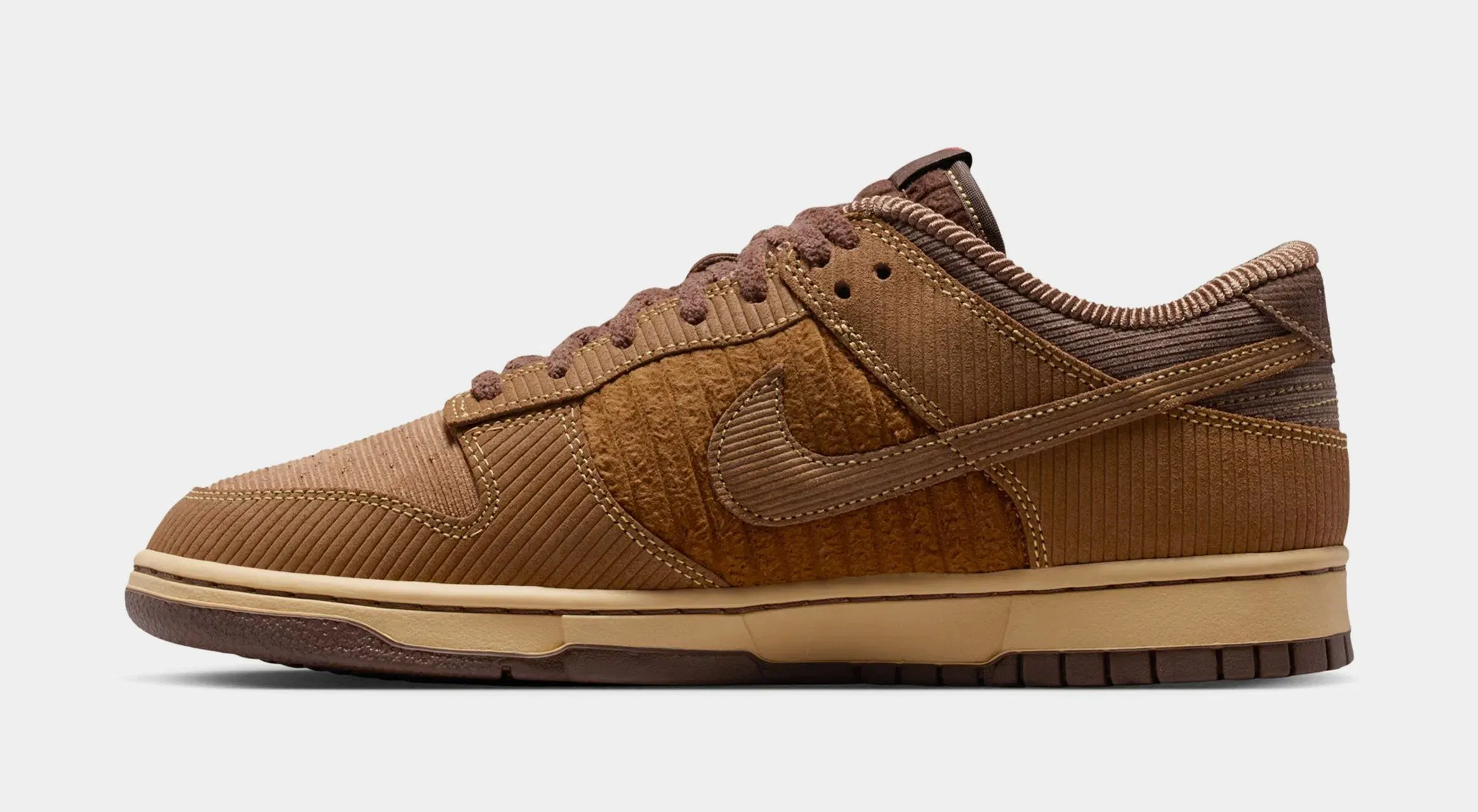 Nike Dunk Low Mens Lifestyle Shoes (Light British Tan)