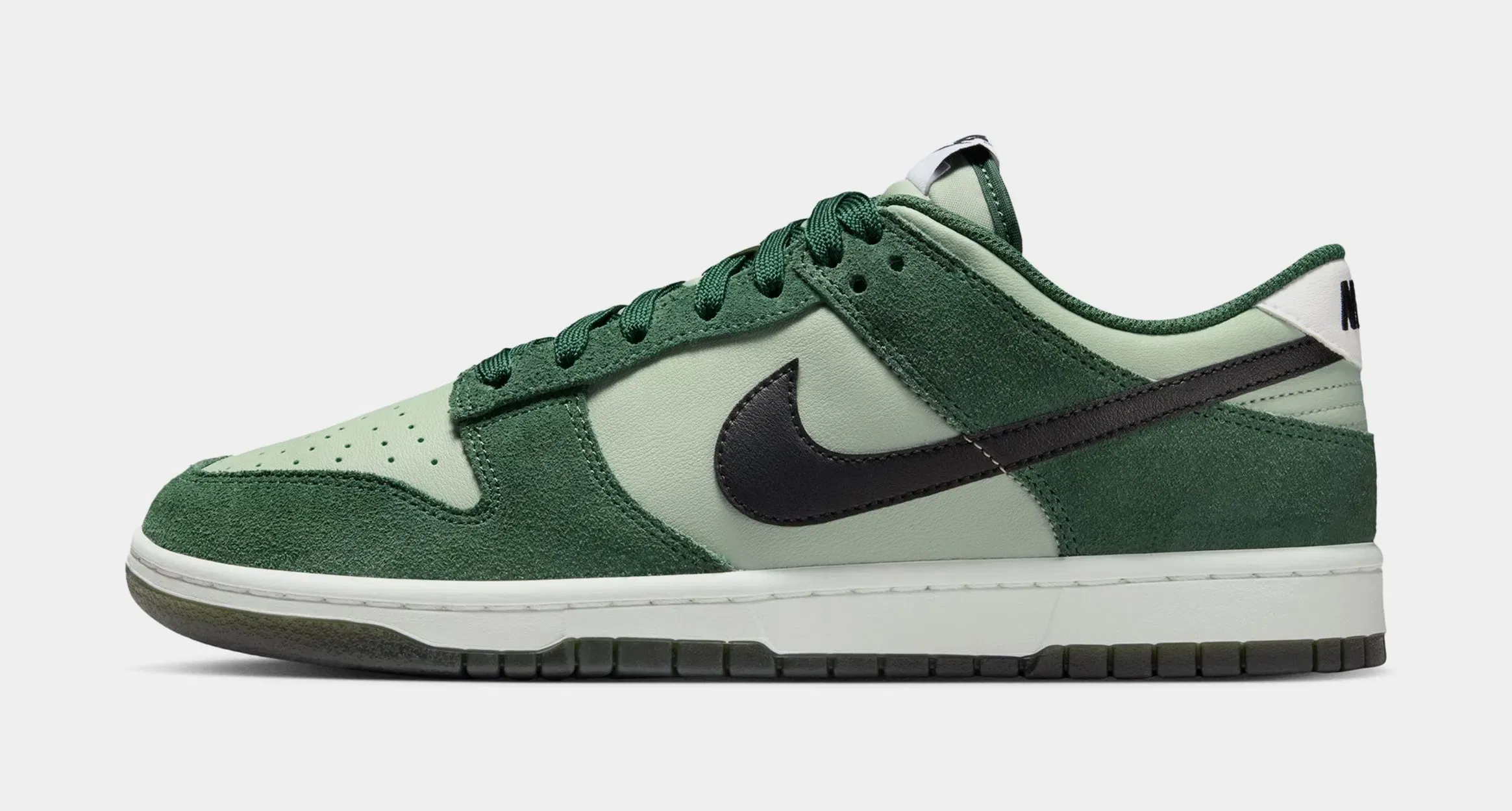 Nike Dunk Low Mens Lifestyle Shoes (Jade Horizon/Black/Fire/Summit White)