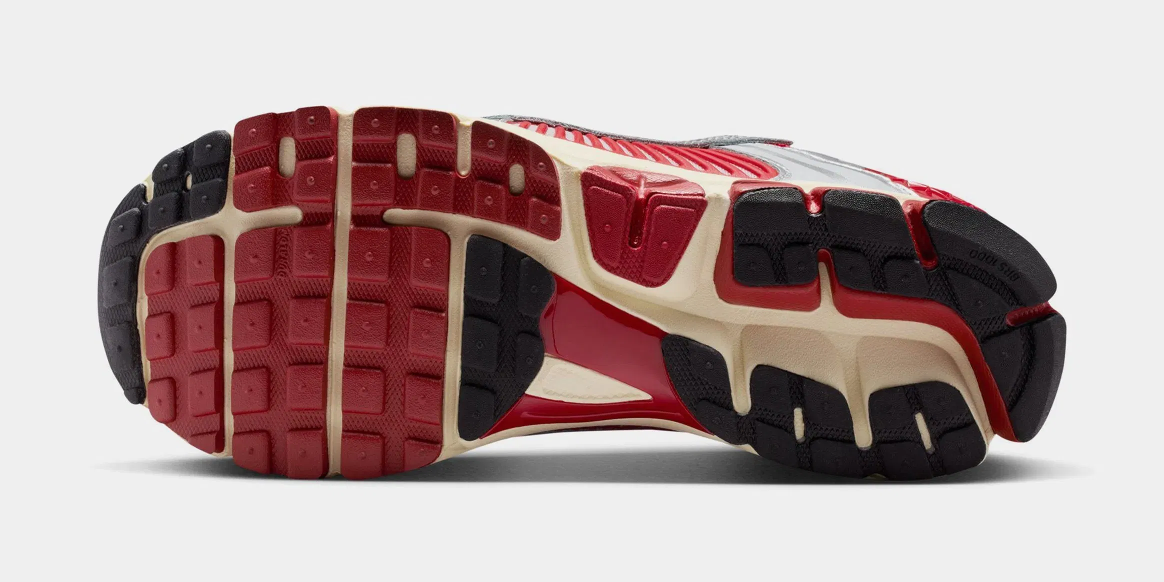 Nike Zoom Vomero 5 Mens Running Shoes (Gym Red/Chrome/Metallic Silver)