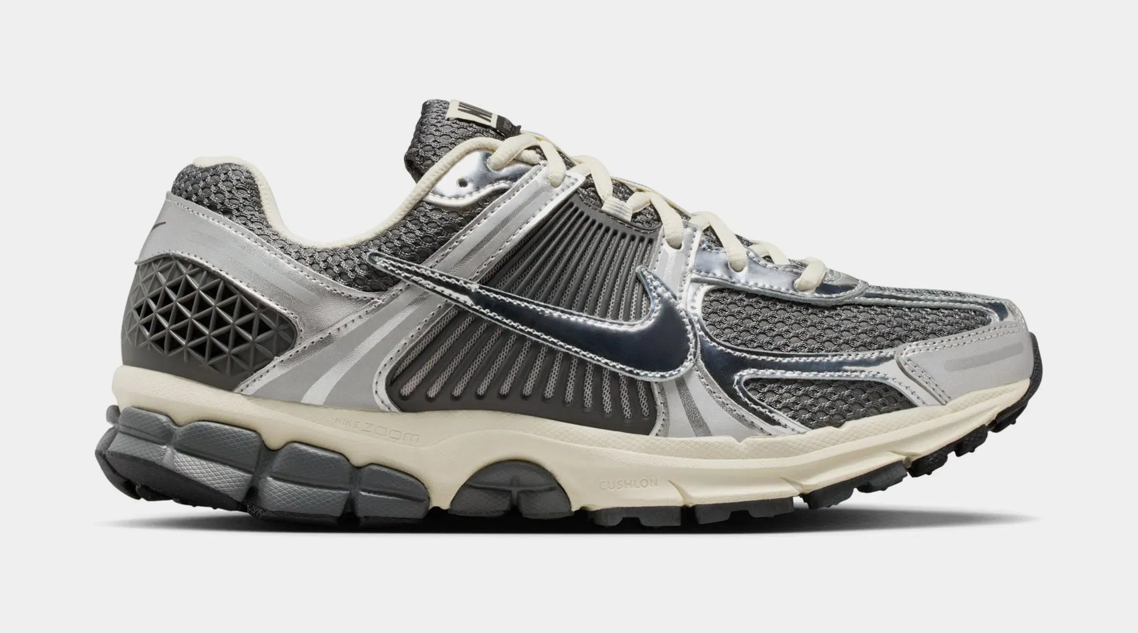 Nike Zoom Vomero 5 Mens Running Shoes (Iron Grey/Chrome/Metallic Silver)
