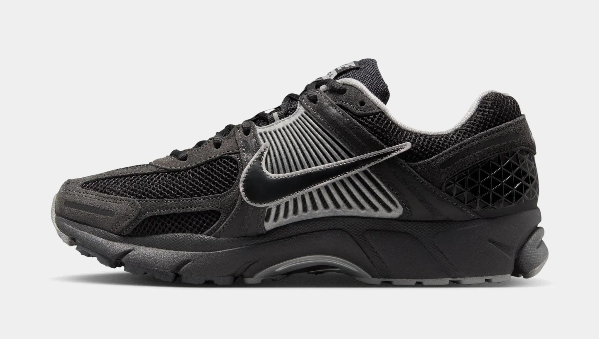 Nike Zoom Vomero 5 Mens Running Shoes (Anthracite/Black/Chrome/Flight Silver)
