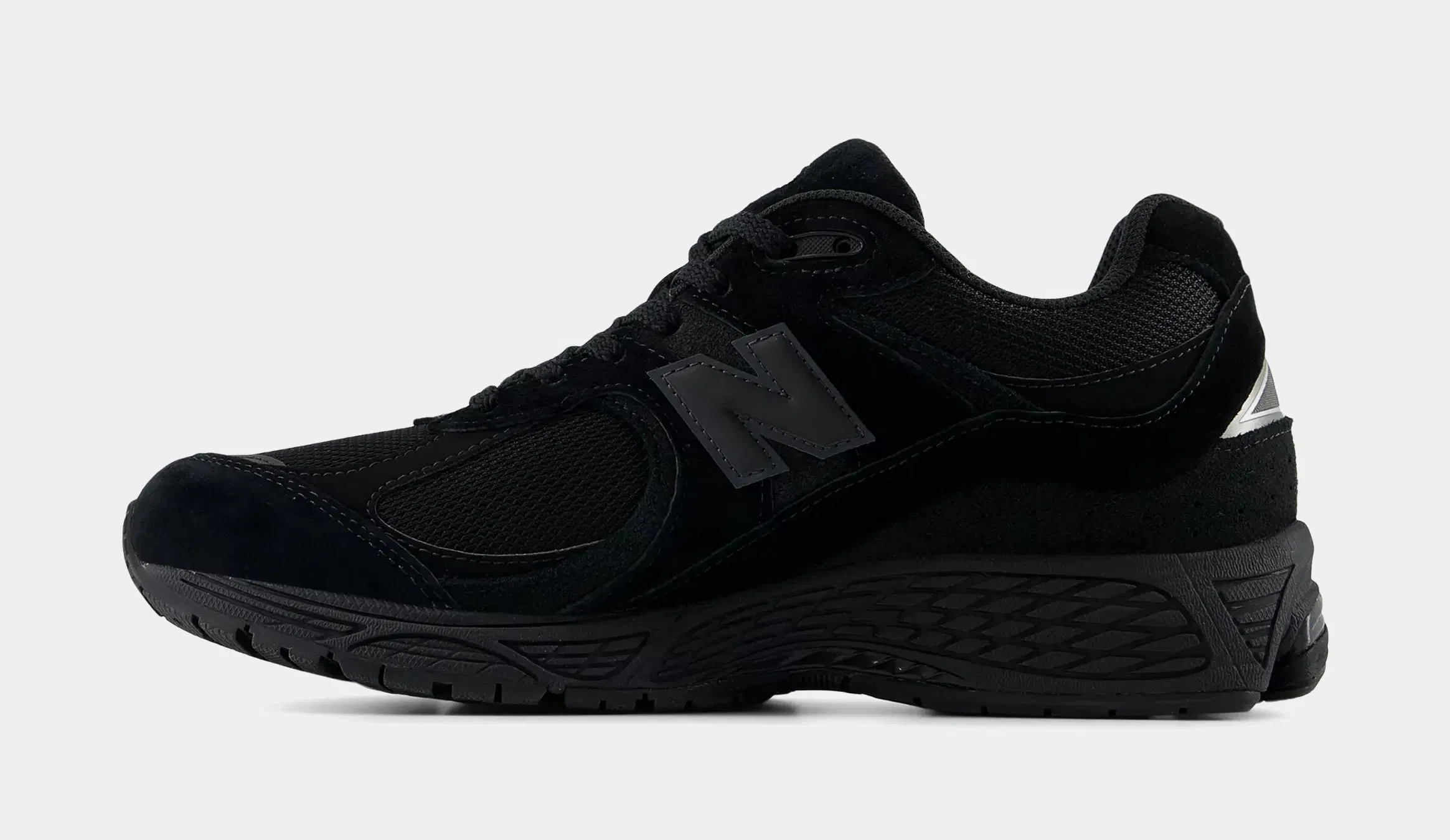 NEWBALANCE 2002R Mens Running Shoes (Black/Black/Silver)
