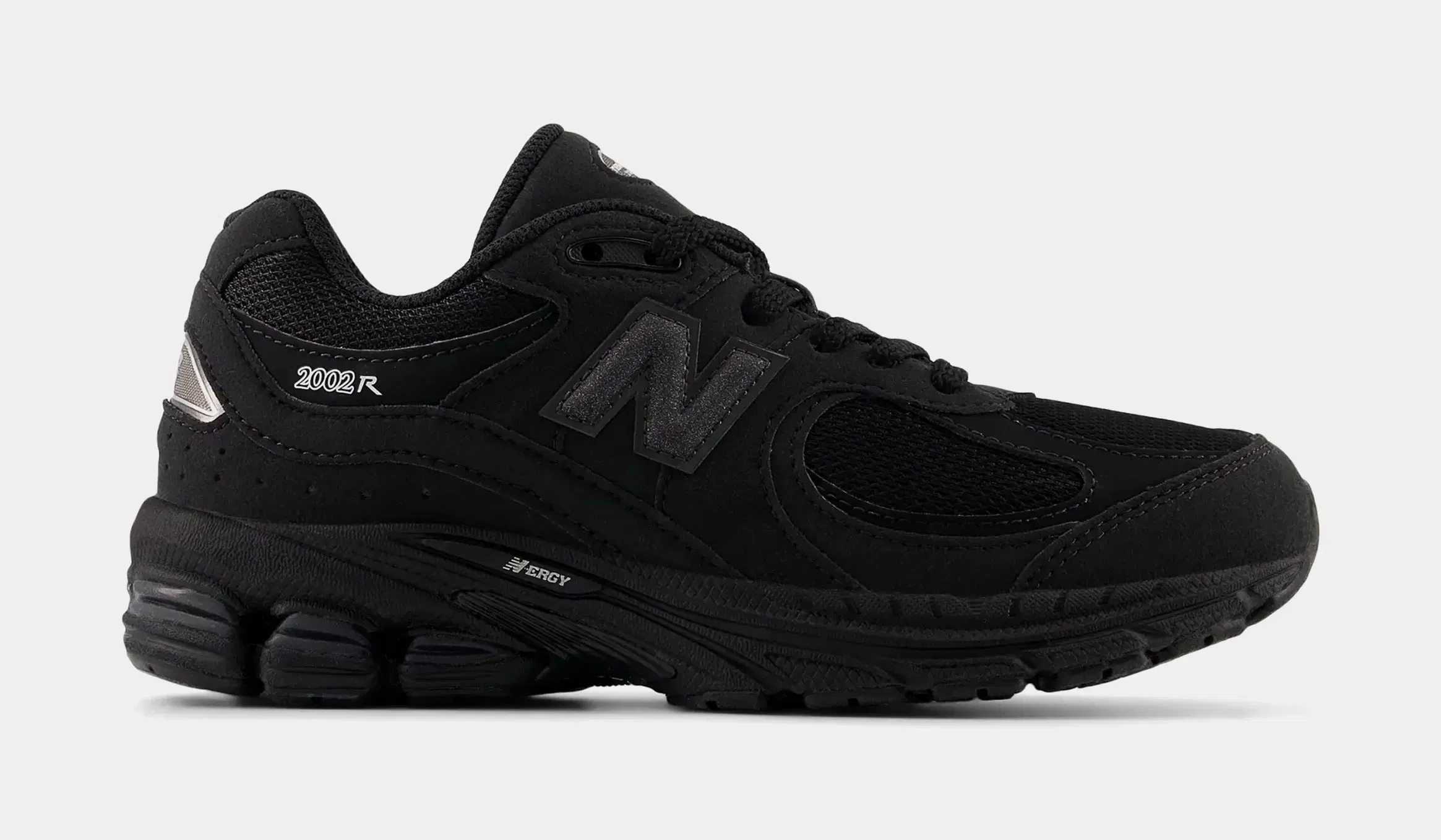 NEWBALANCE 2002R Grade School Running Shoes (Black/Black Metallic)