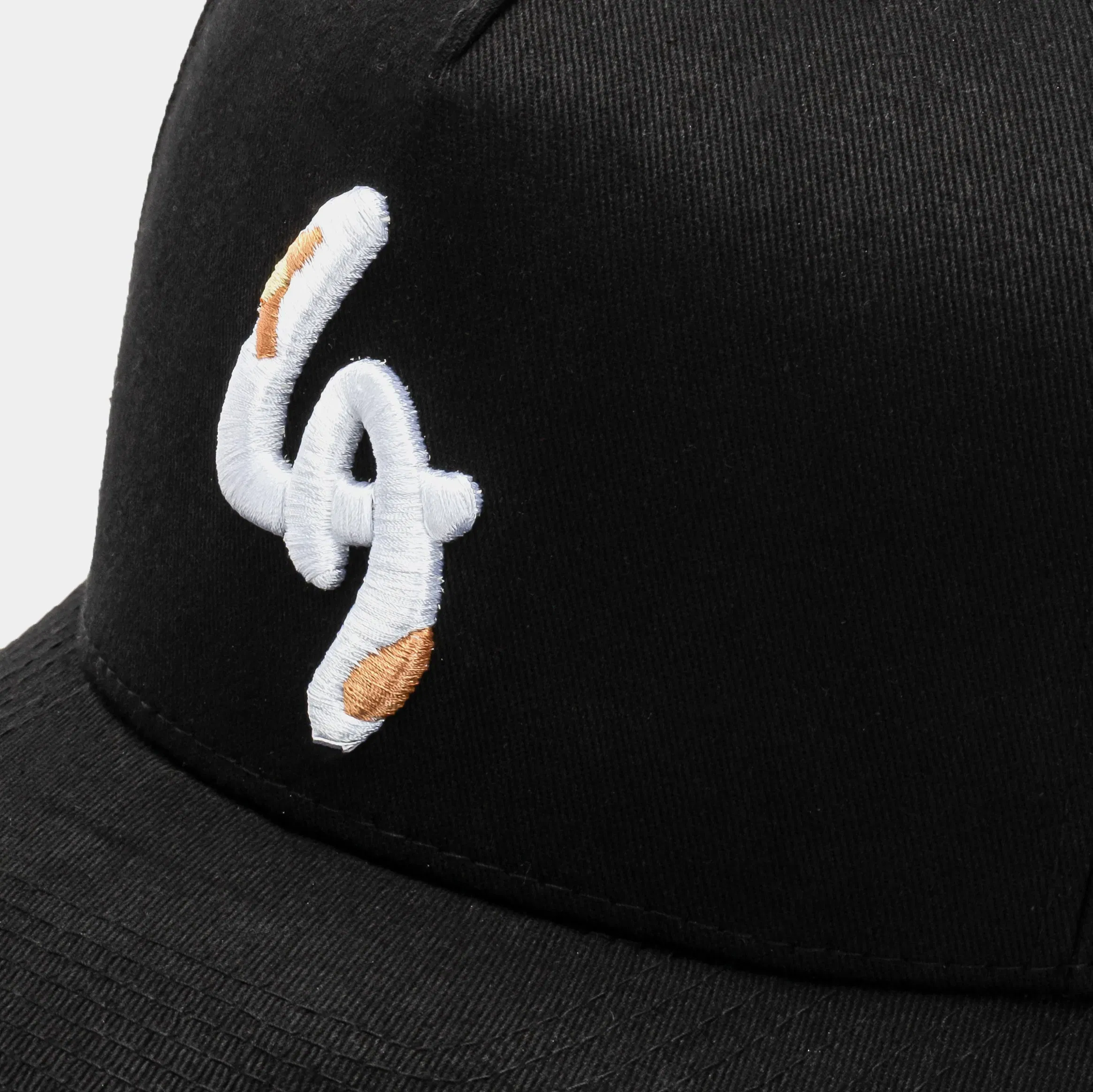 FIELD GRADE Kurve Studio x Field Grade LA Is Healing Twill Trucker Mens Hat (Black/White)
