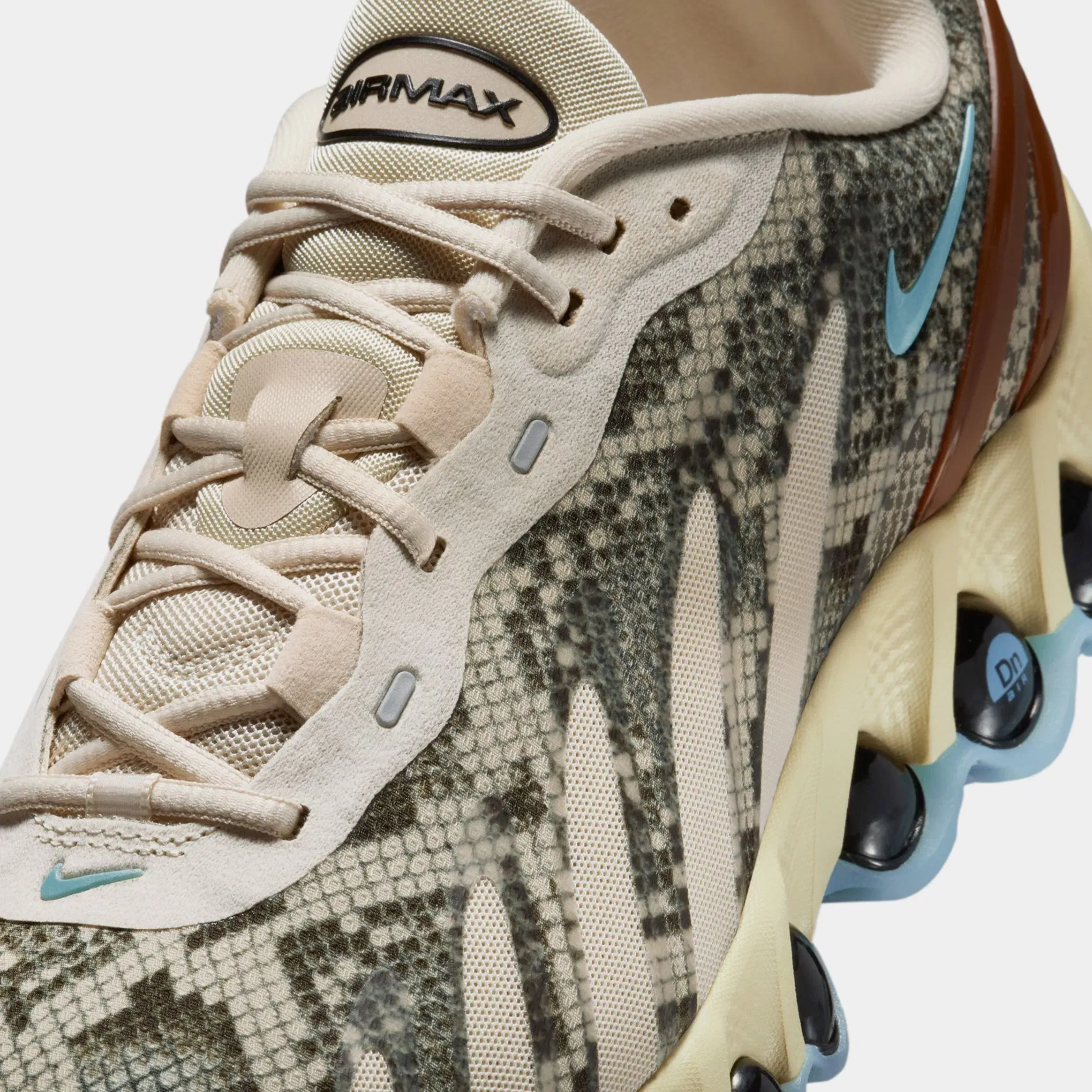 Nike Air Max Dn8 Snakeskin Mens Running Shoes (Light Khaki/Denim Turquoise/Light Khaki)