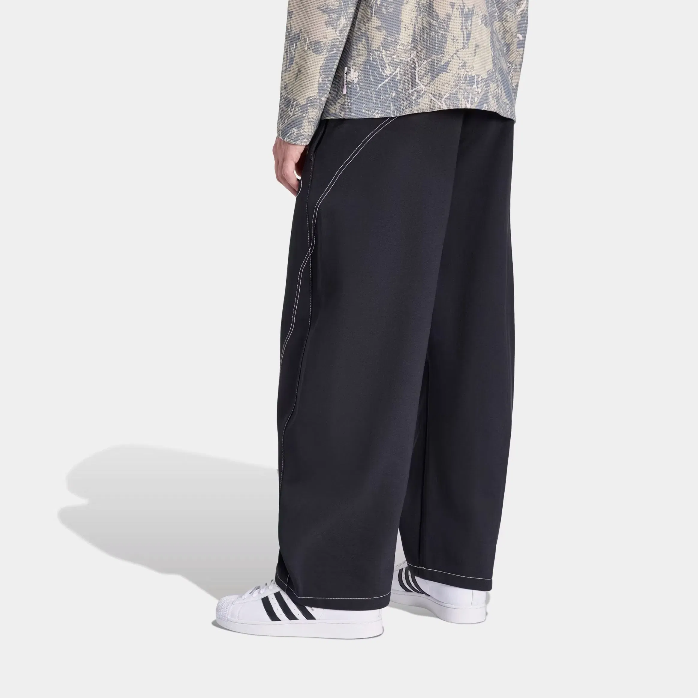 adidas Originals Shoemaker Graphic Fleece Mens Sweatpants (Utility Black)