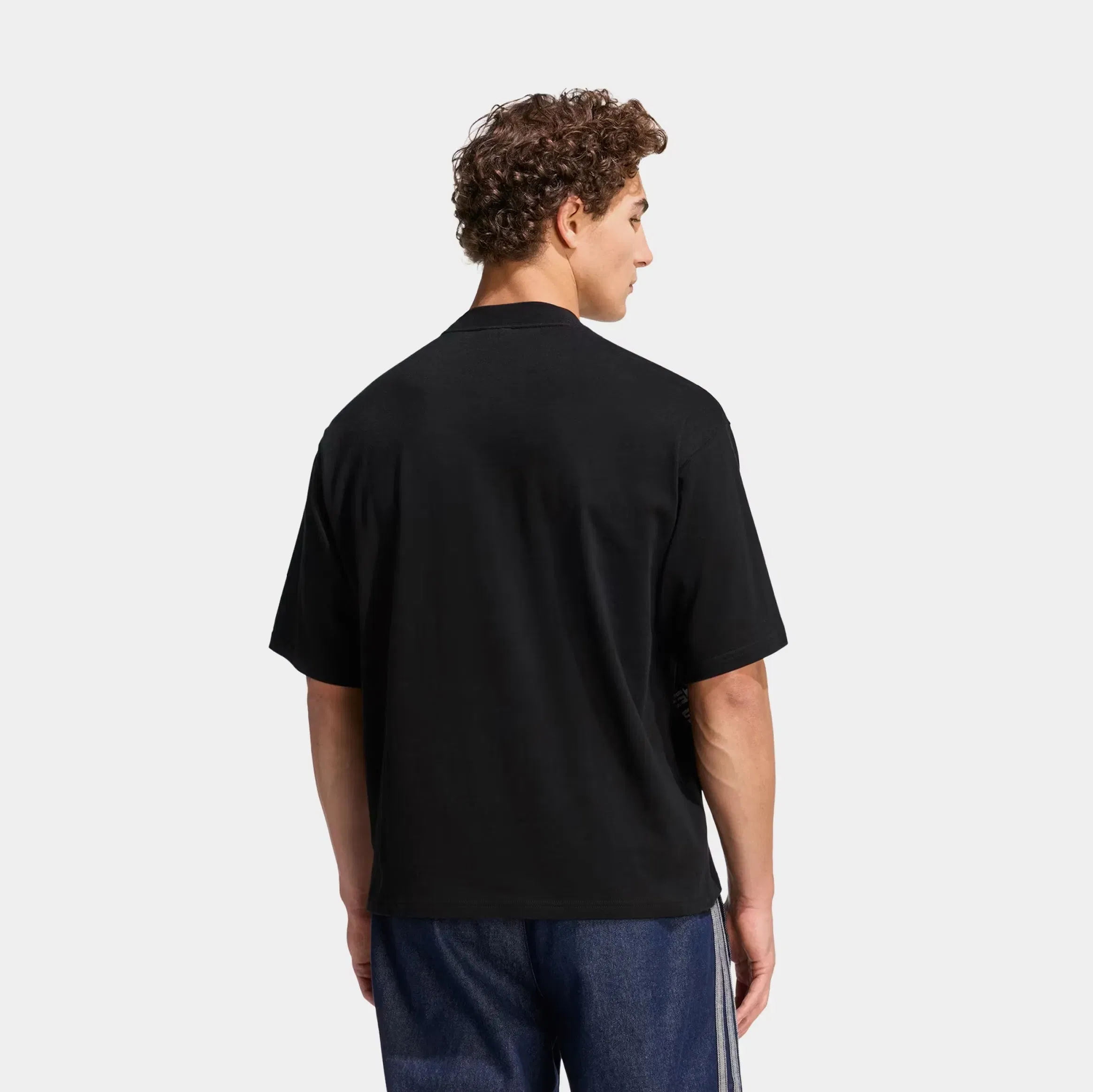 adidas Originals Duck Graphic Mens Short Sleeve Shirt (Utility Black)