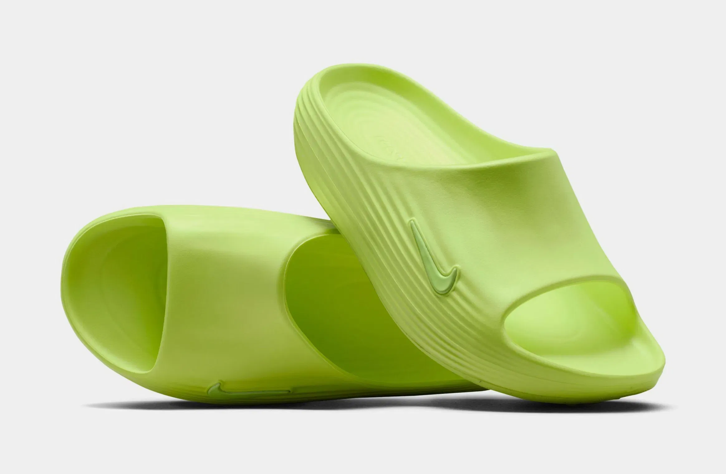 Nike ReactX Rejuven8 Slide Mens Sandals (Volt Ice)