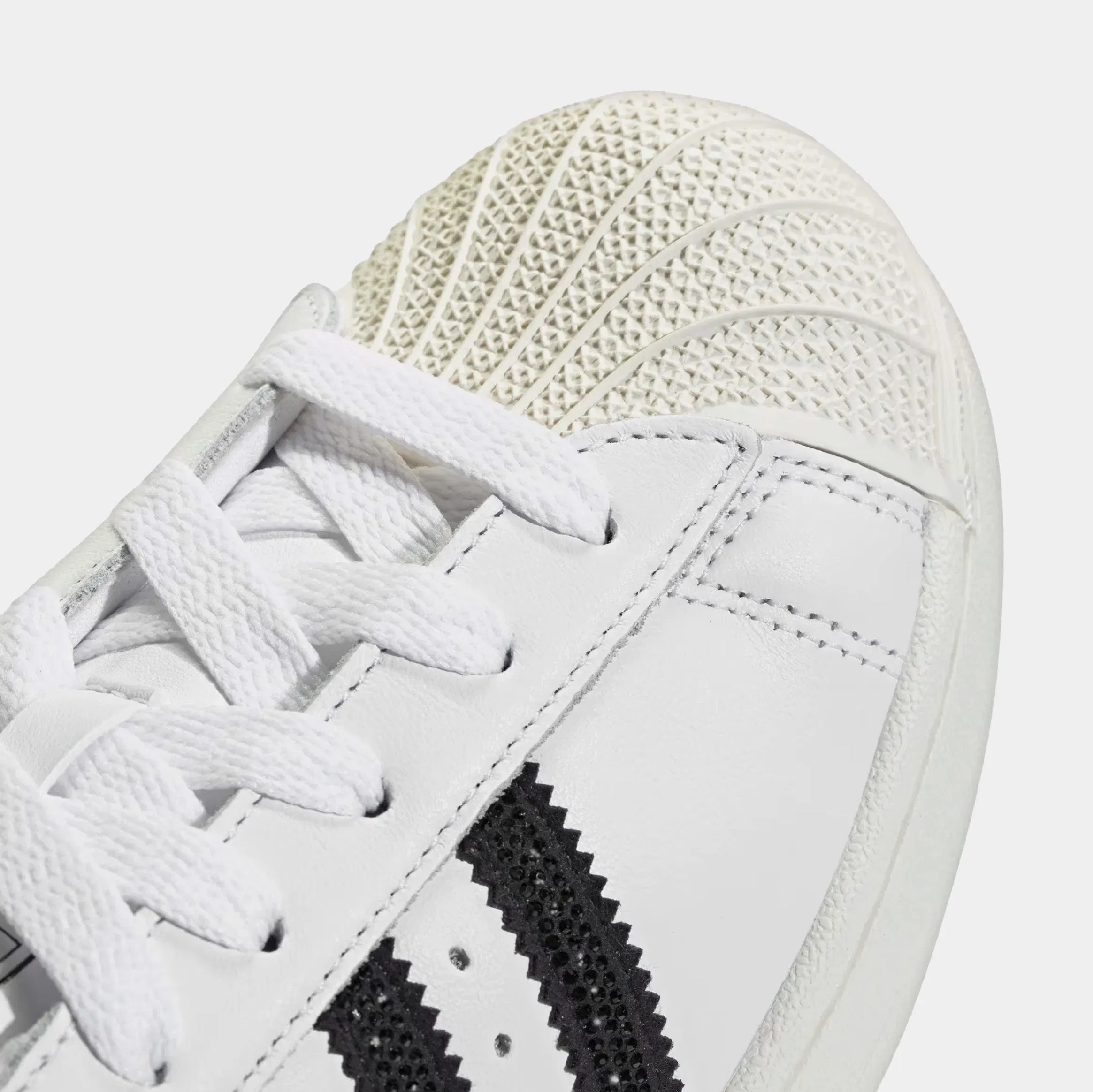 adidas Superstar II Rhinestone Womens Lifestyle Shoes (Cloud White/Core Black/Off White)