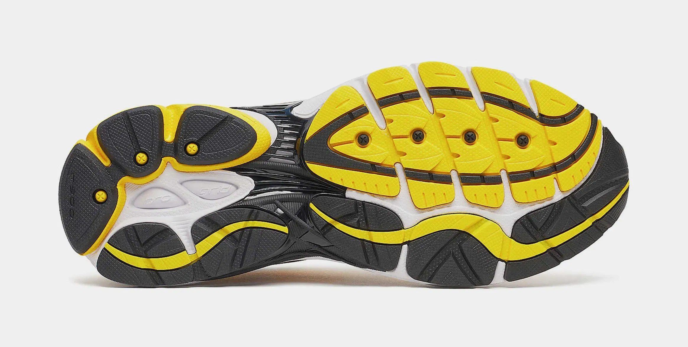 Saucony Progrid Omni 9 Mens Running Shoes (Vizigold)