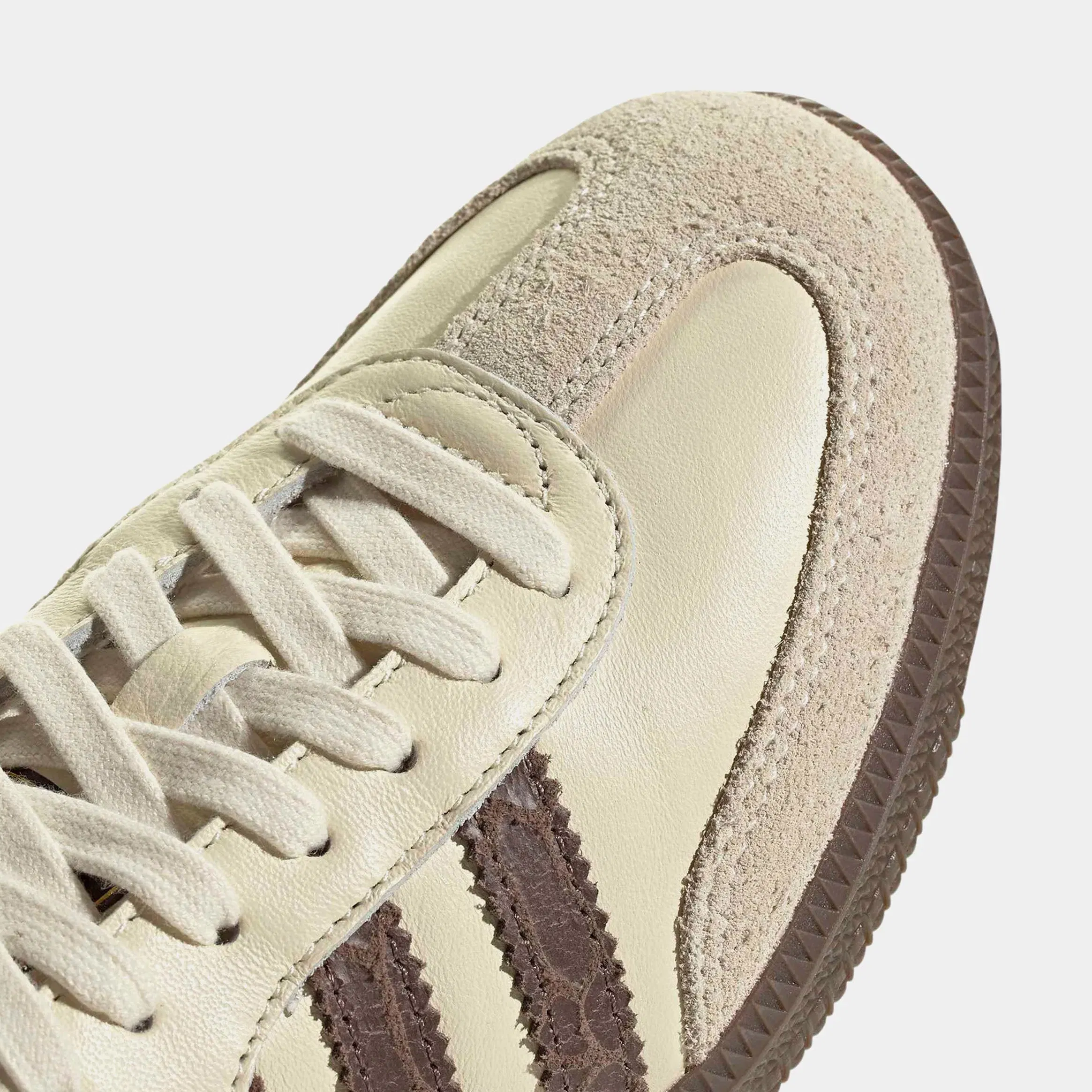 adidas Samba OG Womens Lifestyle Shoes (Cream White/Earth Strata/Maroon)