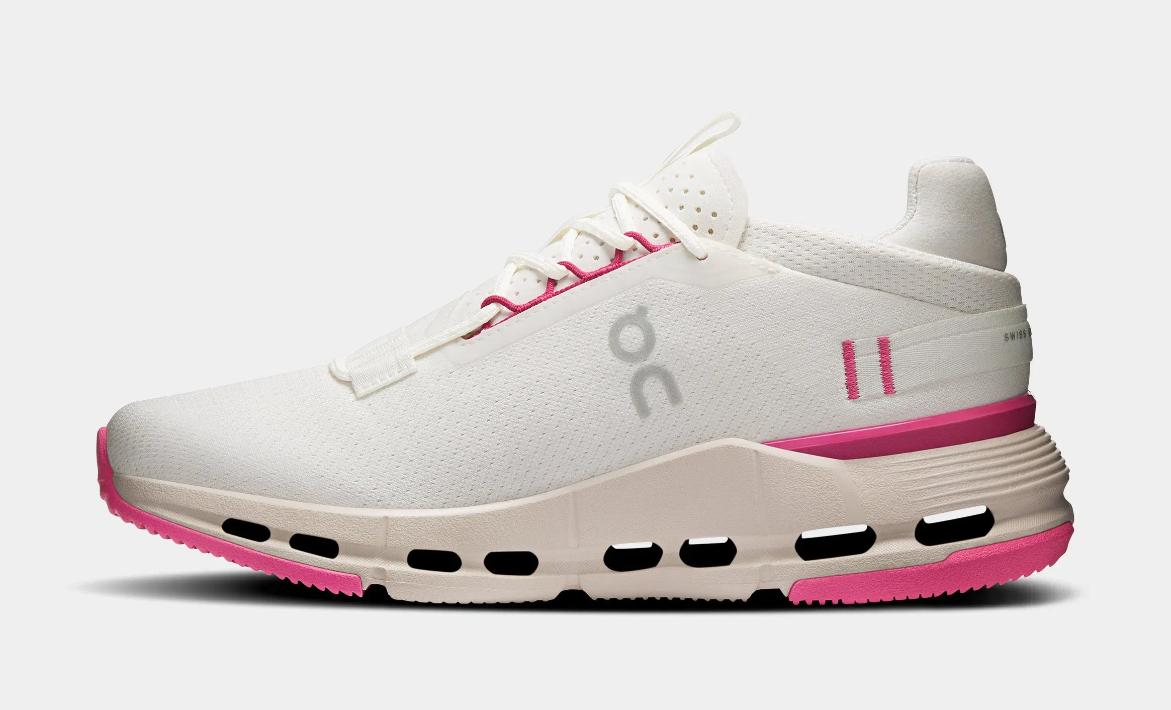 On Running Cloudnova 2 Womens Running Shoes (Beige/Pink)