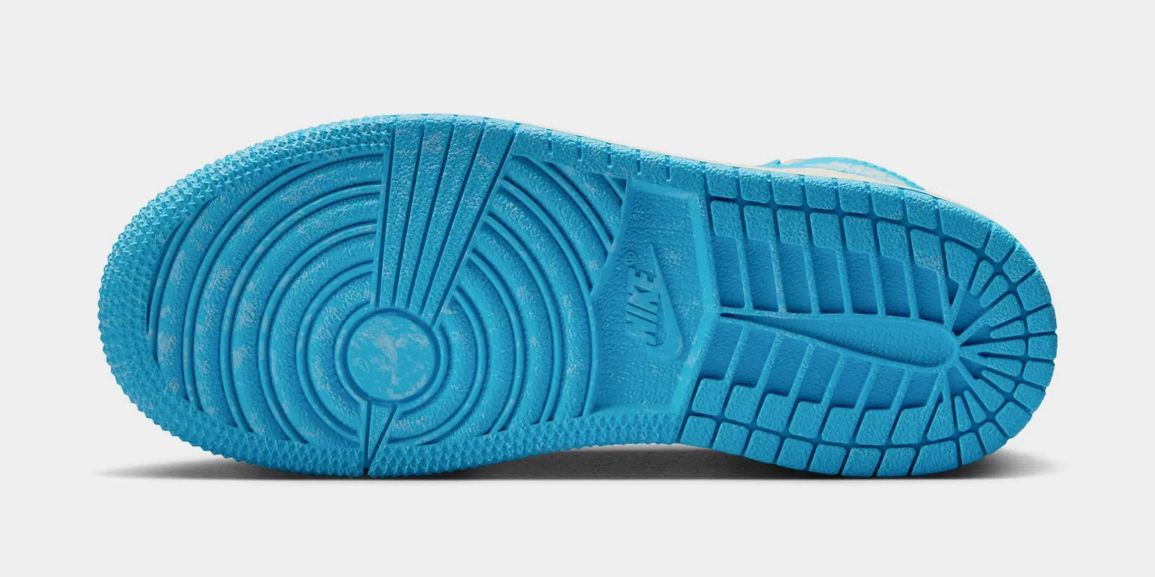 Air Jordan 1 Retro High OG UNC Reimagined Preschool Lifestyle Shoes (Dark Powder Blue/Dark Powder Blue/Sail)