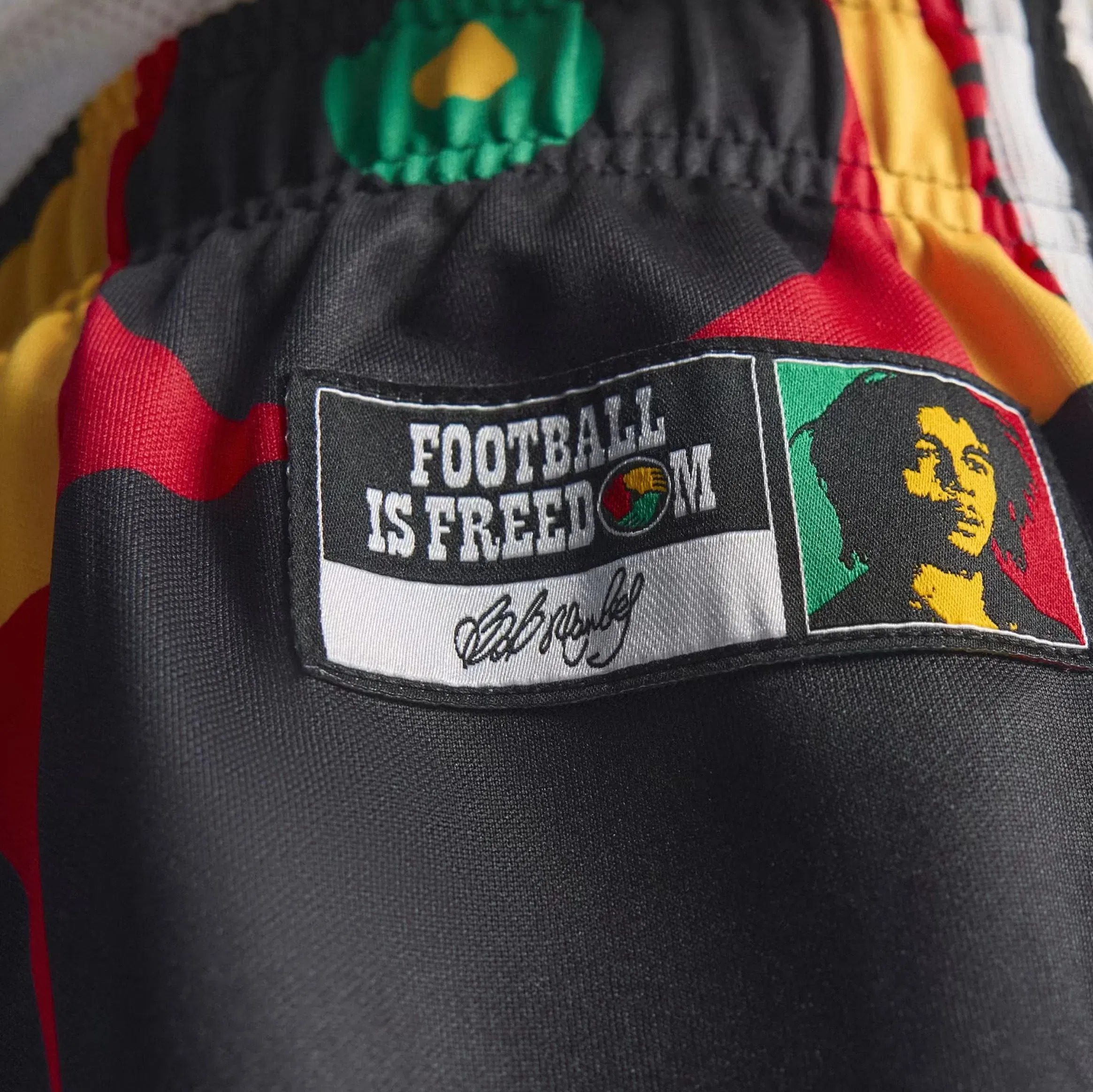 adidas Jamaica X Bob Marley Originals Knit Mens Shorts (Multicolor)