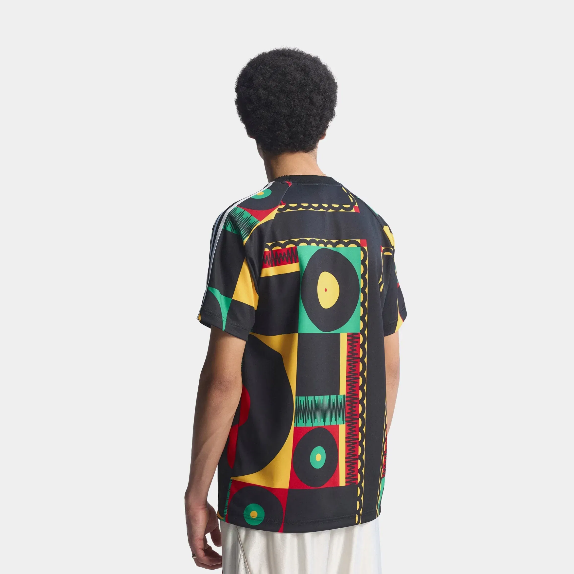 adidas Jamaica x Bob Marley Originals Mens Short Sleeve Shirt (Multicolor)