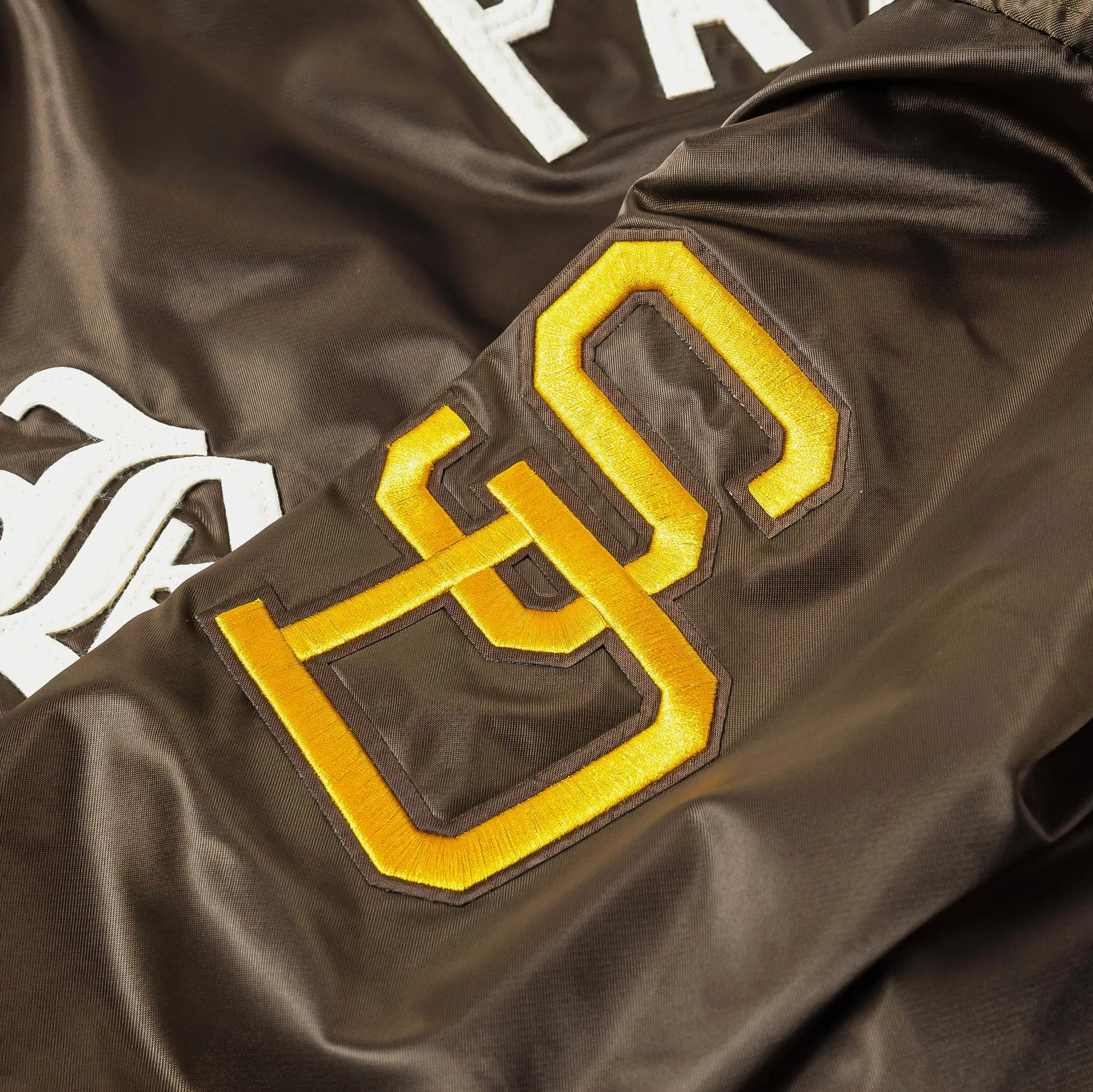PRO STANDARD Shoe Palace Exclusive San Diego Padres Original Satin Mens Jacket (Brown/Yellow)
