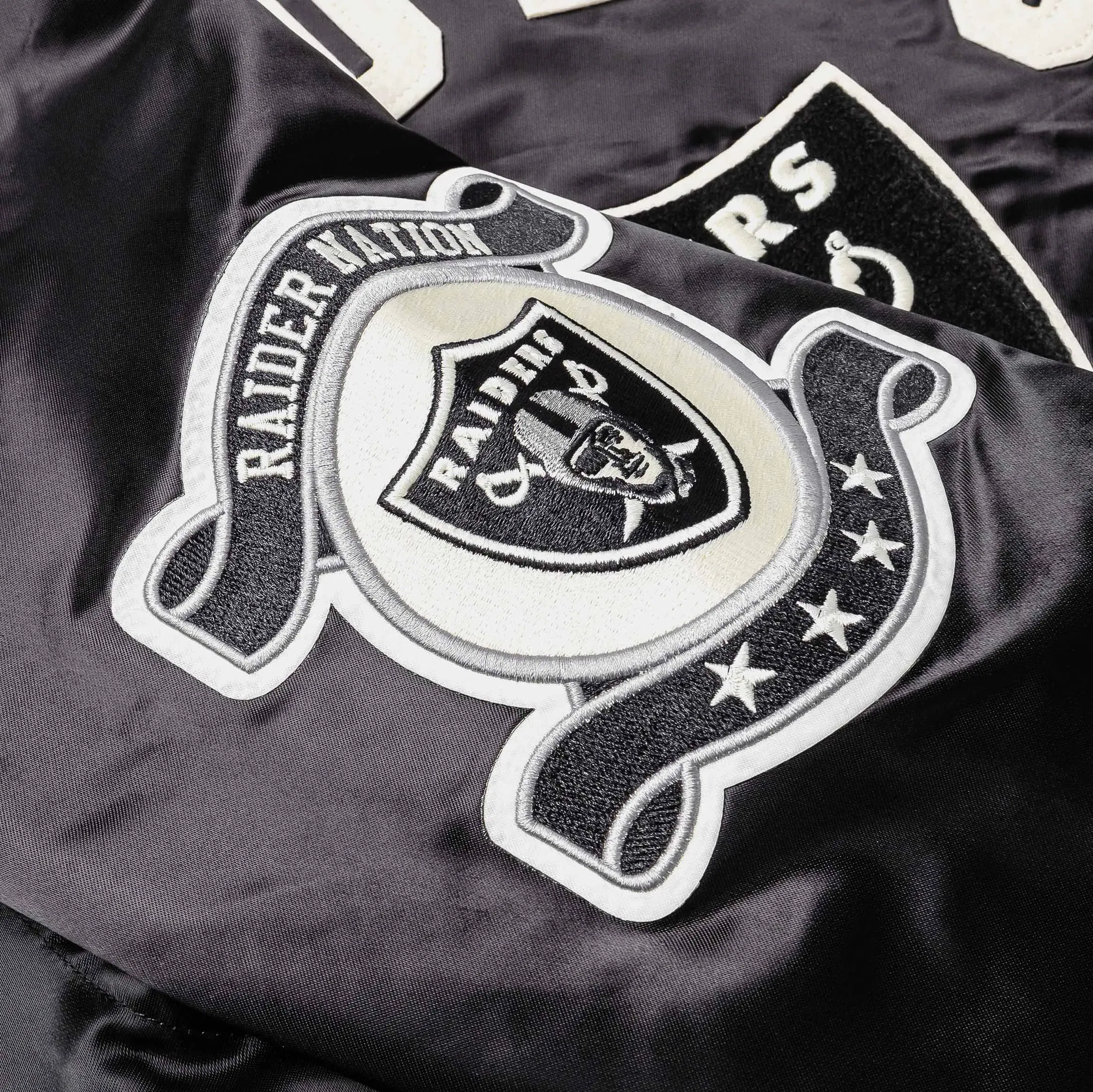 PRO STANDARD Las Vegas Raiders Original Satin Mens Jacket (Black/White)
