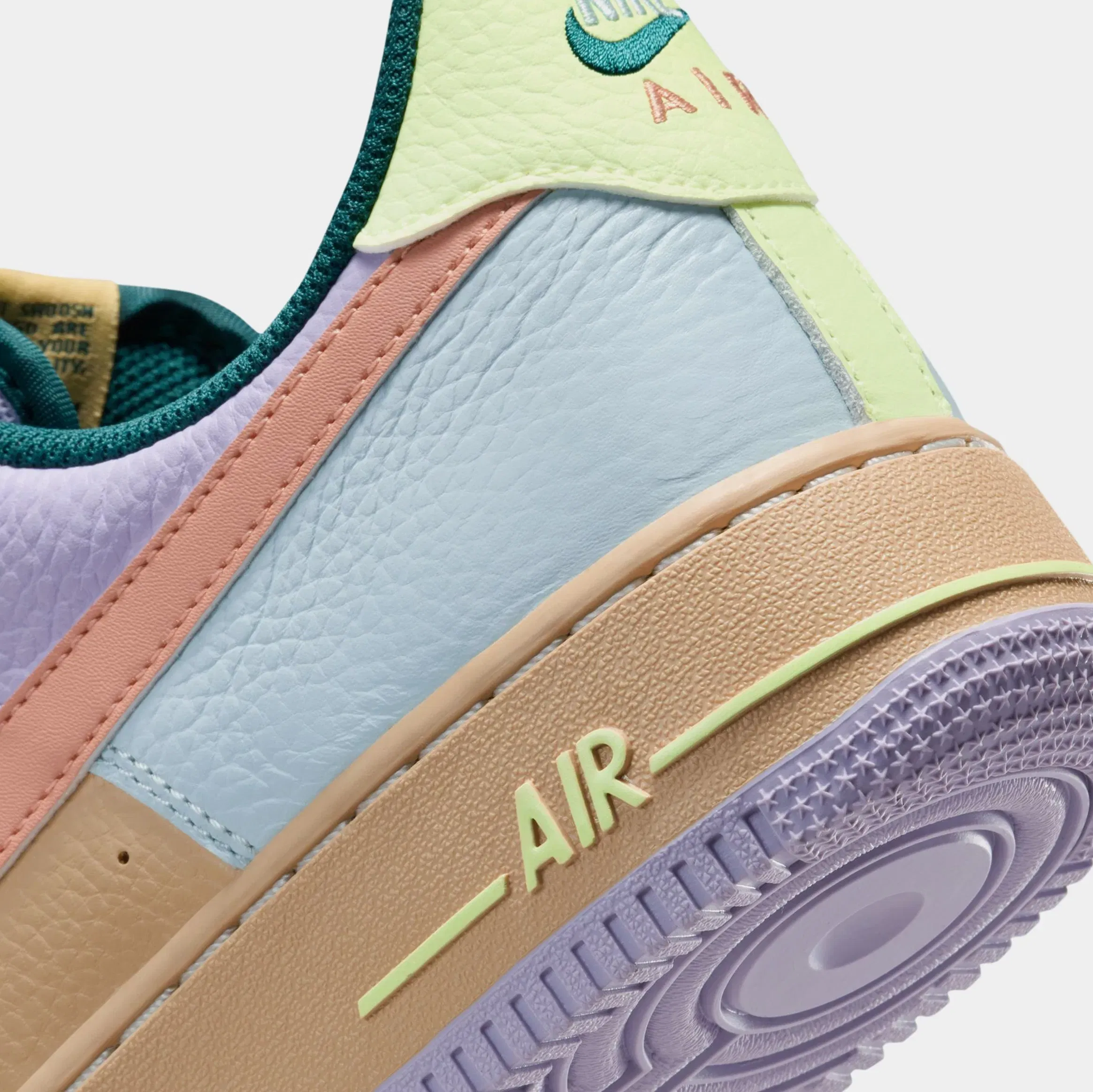 Nike Air Force 1'07 Easter Mens Basketball Shoes (Sesame/Apricot Agate/Hydrangeas)