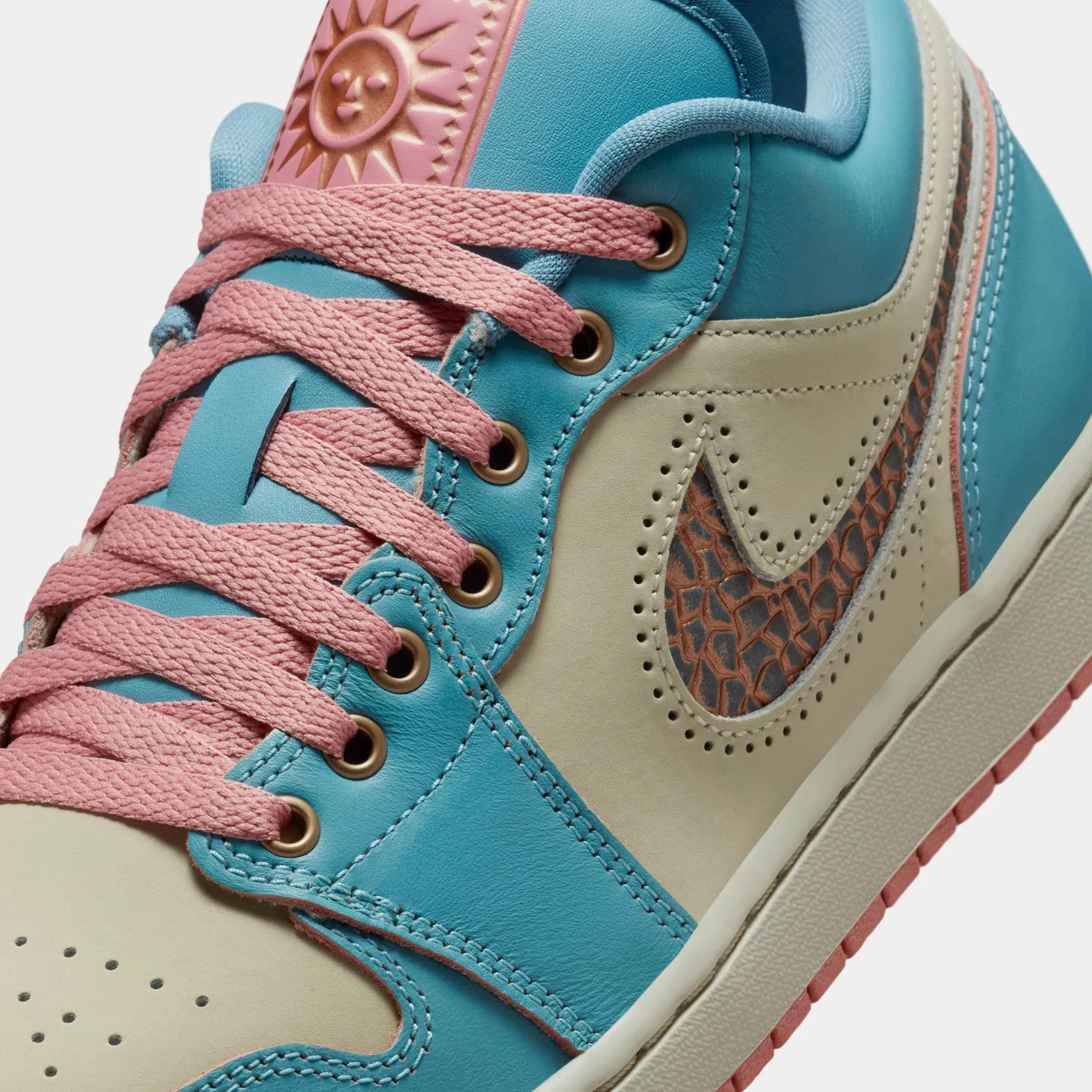 Air Jordan 1 Low SE Somos Eternos Mens Lifestyle Shoes (Denim Turquoise/Smokey Blue/Red Stardust)