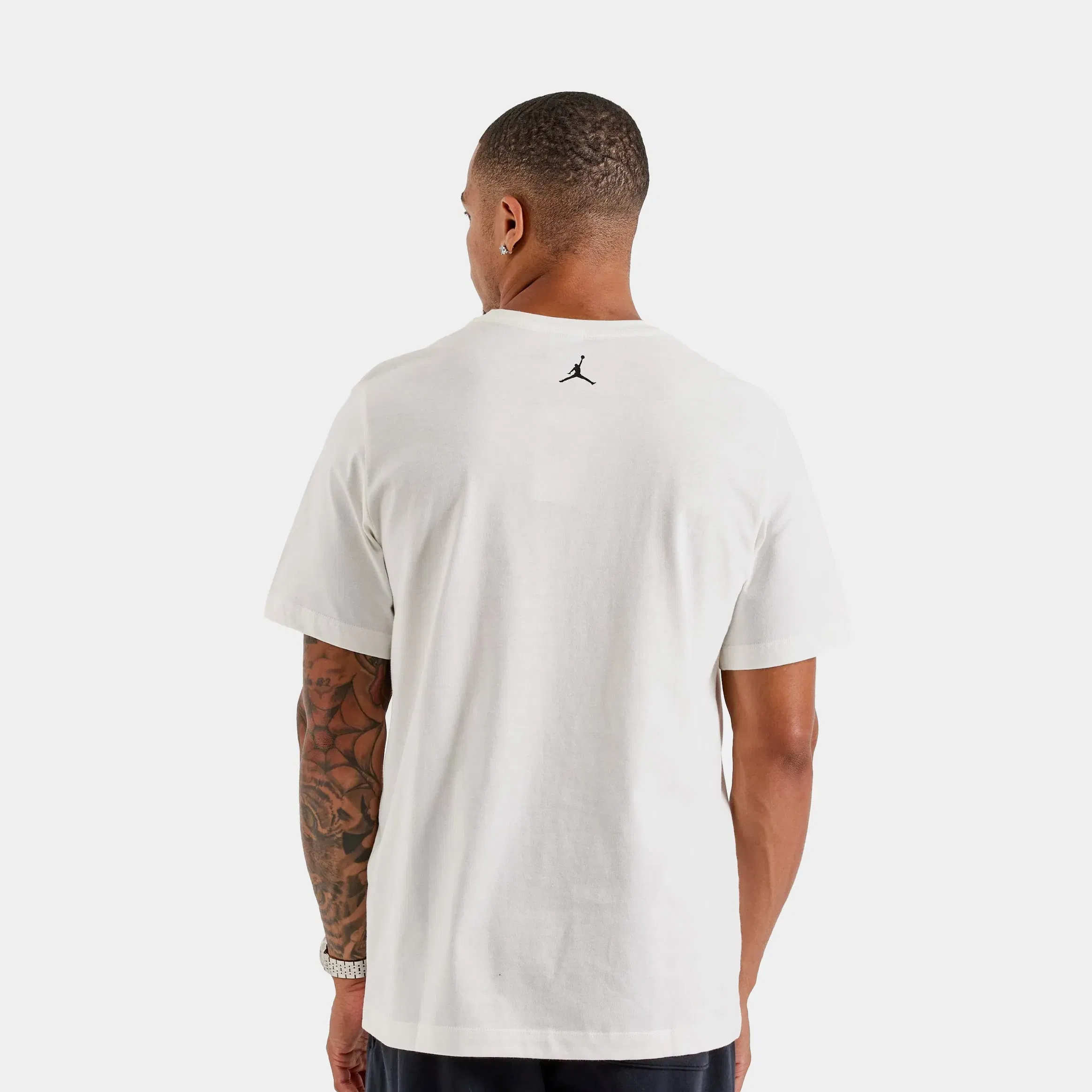 Air Jordan 23 Graphic Mens Short Sleeve Shirt (Beige/Red)