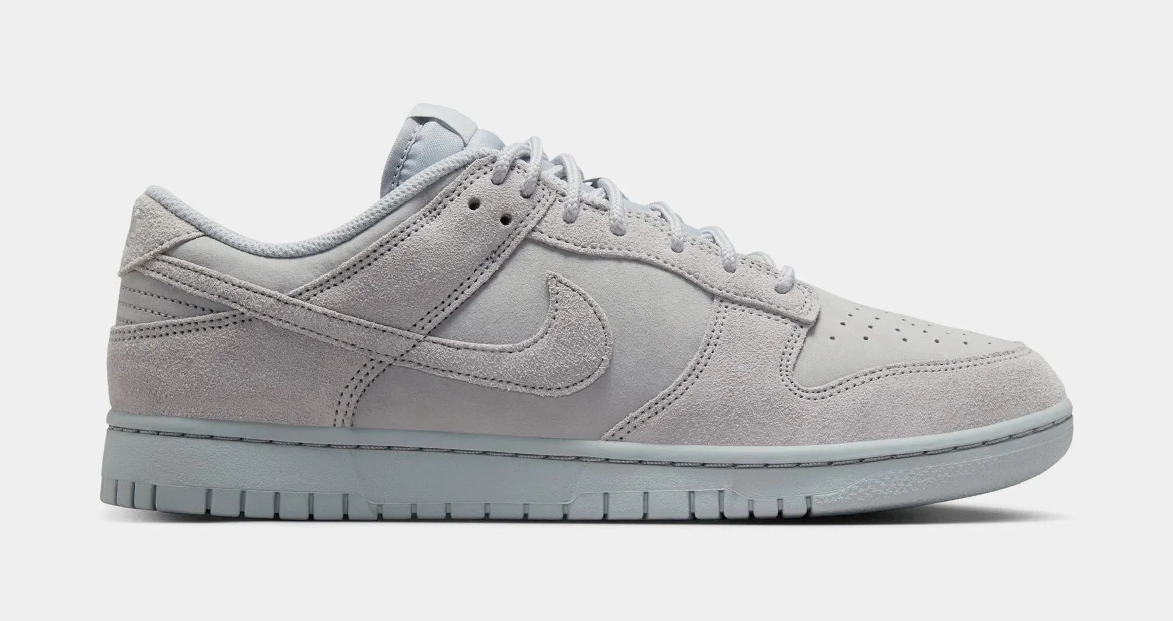 Nike Dunk Low SE Mens Lifestyle Shoes (Wolf Grey/Wolf Grey)
