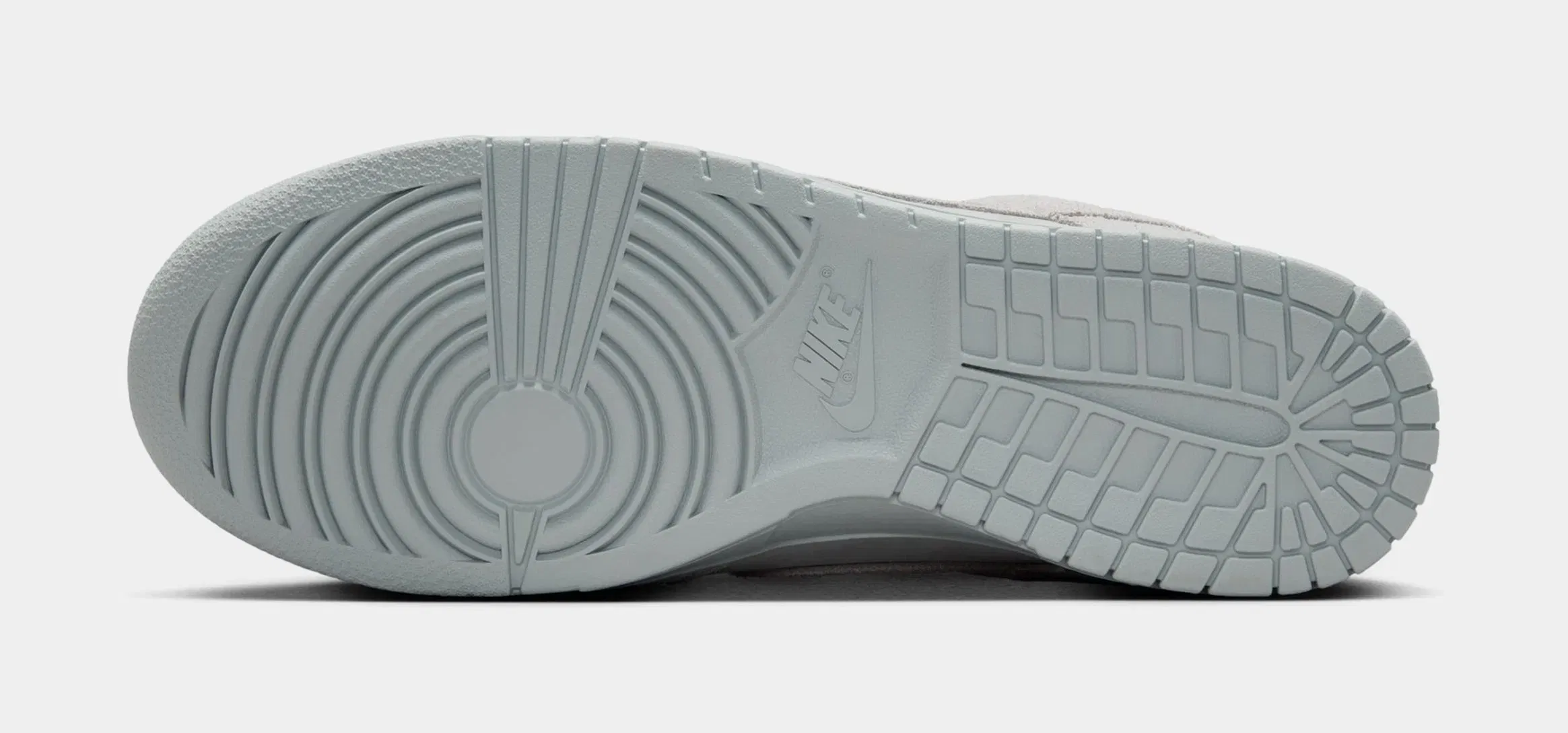 Nike Dunk Low SE Mens Lifestyle Shoes (Wolf Grey/Wolf Grey)