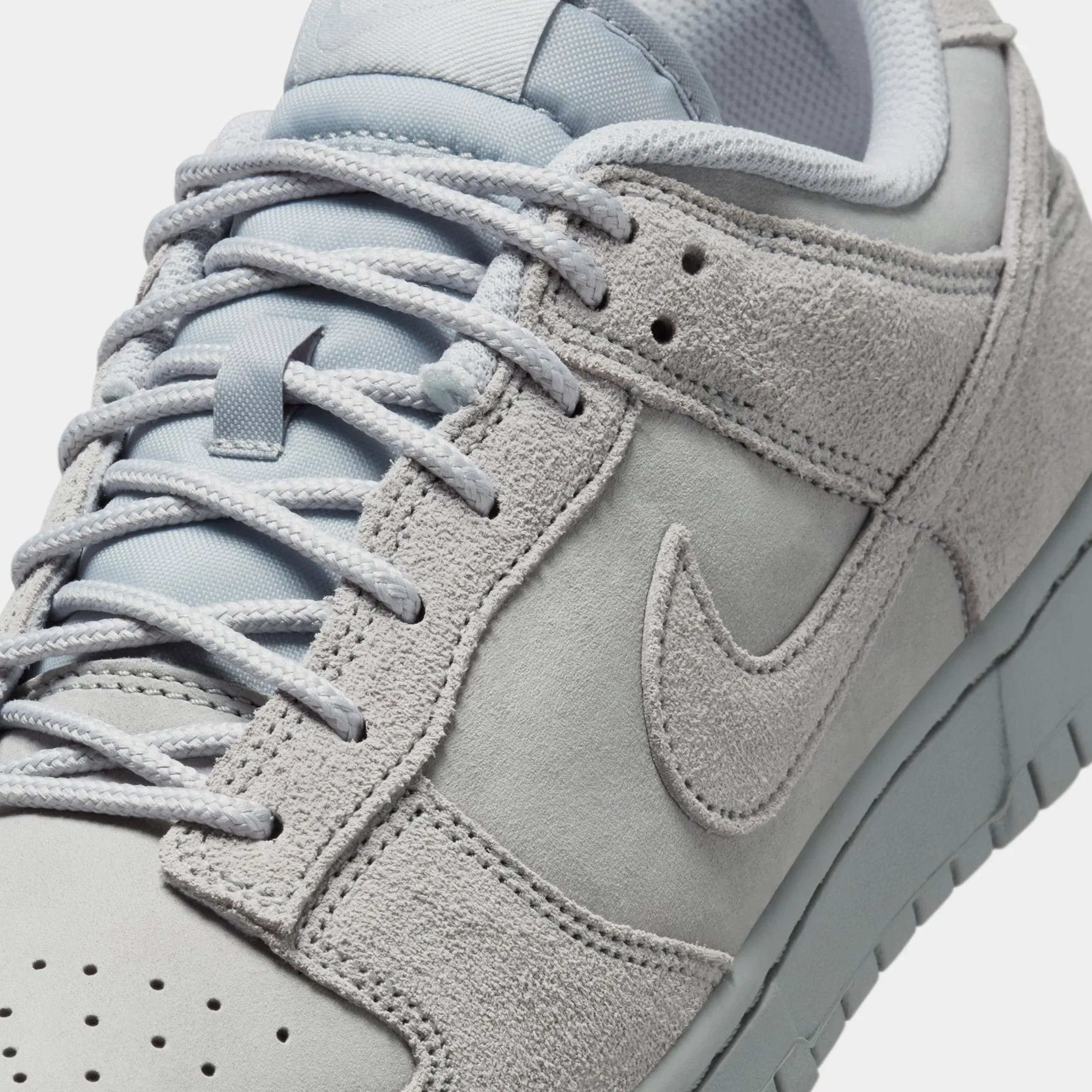 Nike Dunk Low SE Mens Lifestyle Shoes (Wolf Grey/Wolf Grey)