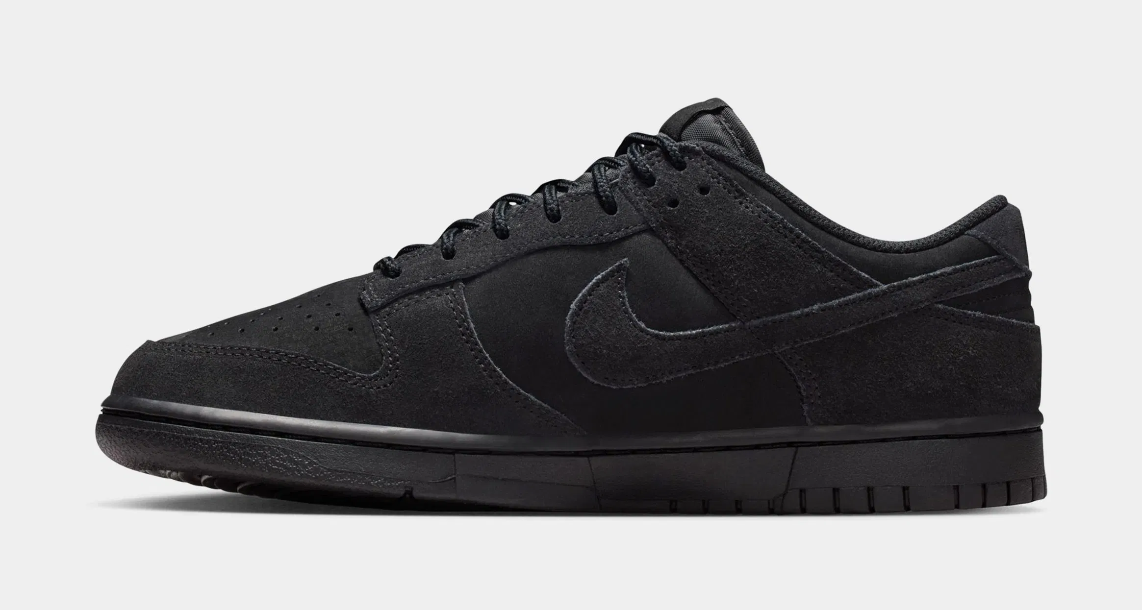 Nike Dunk Low Retro SE Mens Lifestyle Shoes (Black/Black/Black)