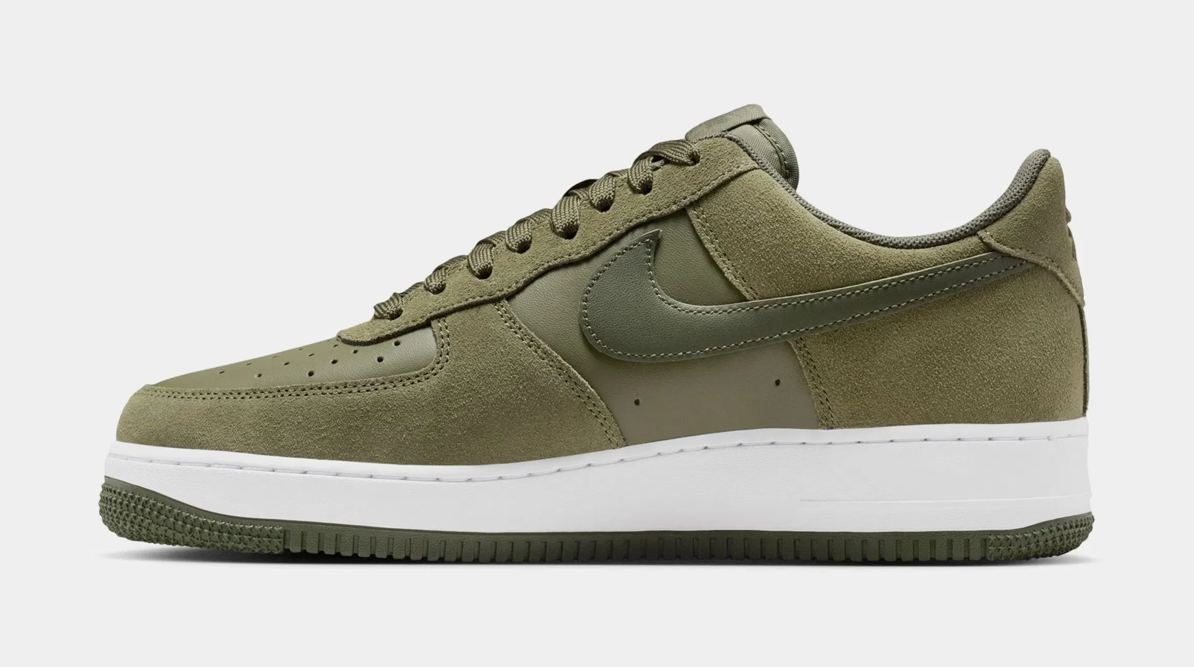 Nike Air Force 1 '07 Medium Olive Mens Lifestyle Shoes (Medium Olive/Cargo Khaki/White)
