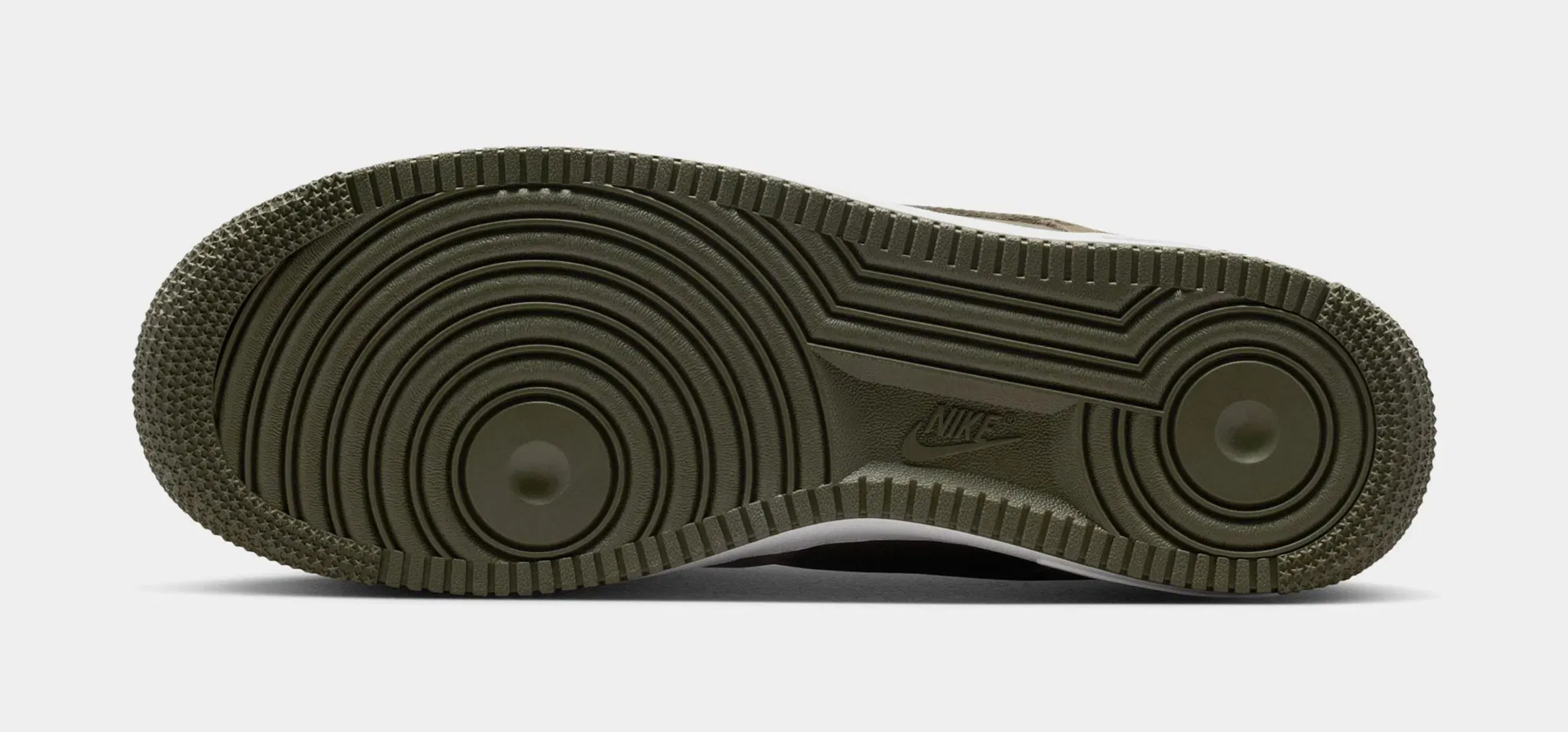 Nike Air Force 1 '07 Medium Olive Mens Lifestyle Shoes (Medium Olive/Cargo Khaki/White)