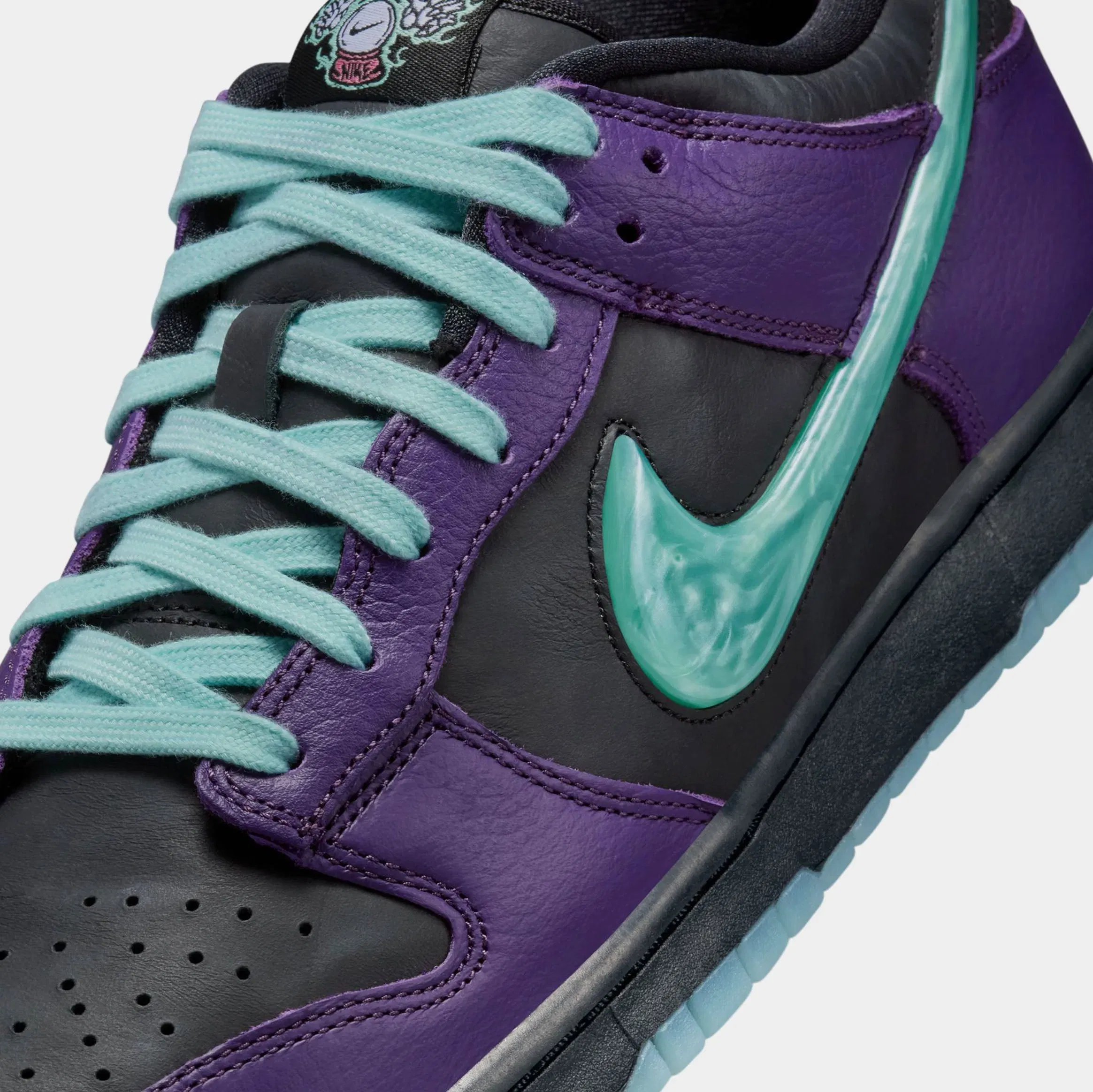 Nike Dunk Low Retro Halloween Mens Lifestyle Shoes ( Black/Grand Purple/Artisan Teal)