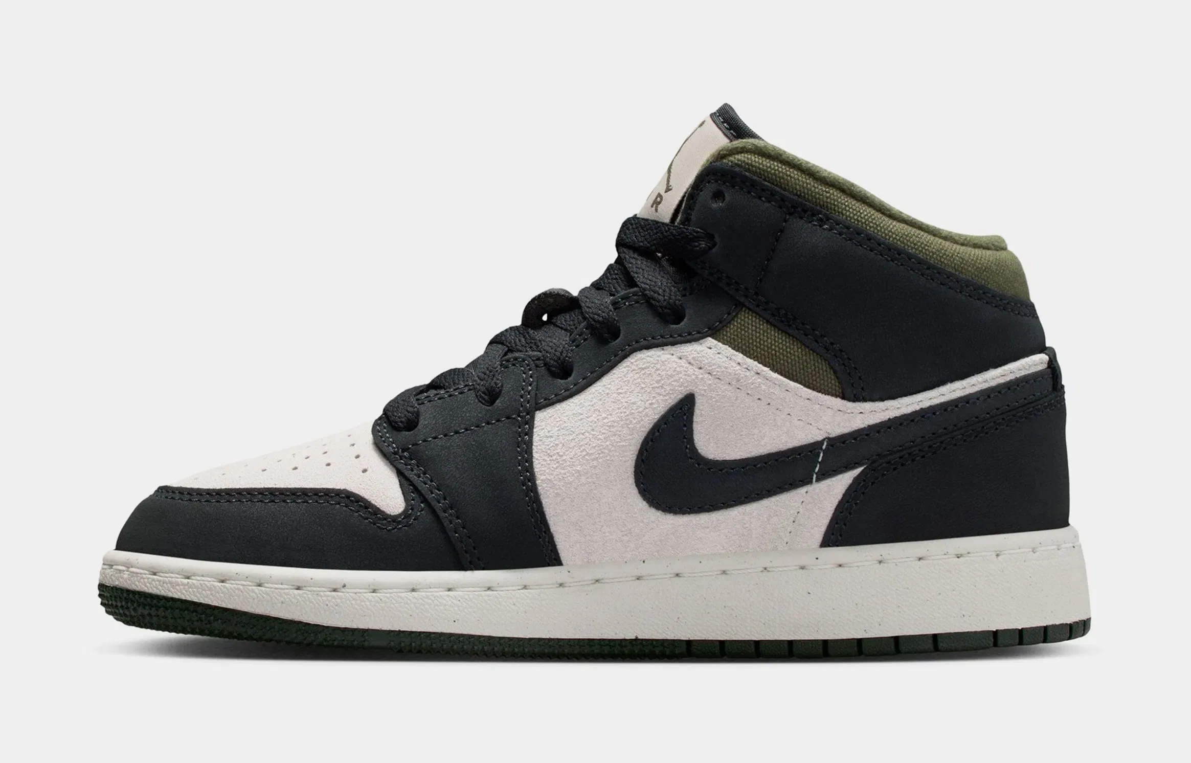 Air Jordan 1 Mid SE Grade School Lifestyle Shoes (Light Orewood Brown/Medium Olive/Sail/Off Noir)