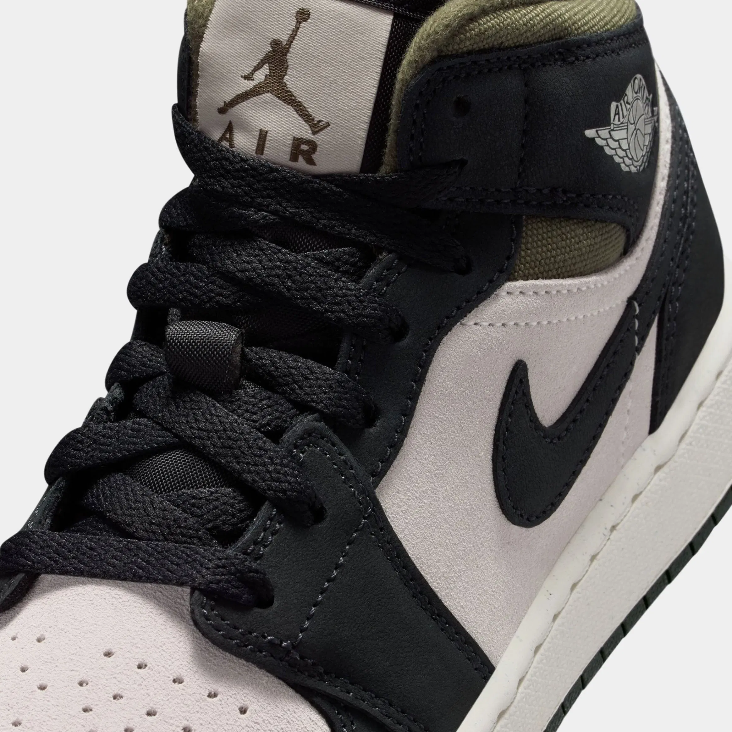 Air Jordan 1 Mid SE Grade School Lifestyle Shoes (Light Orewood Brown/Medium Olive/Sail/Off Noir)