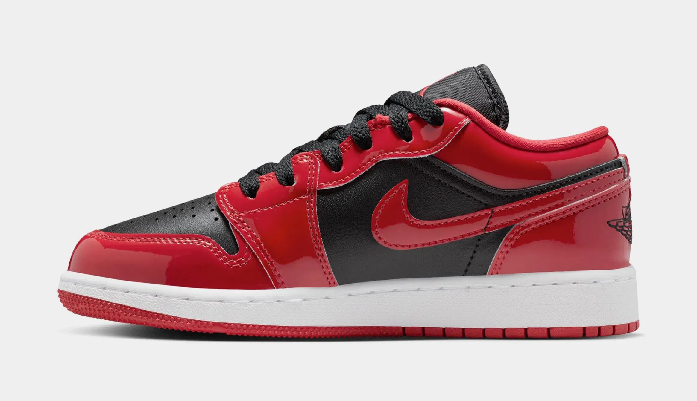 Air Jordan 1 Low SE Grade School Lifestyle Shoes (Black/White/Varsity Red)