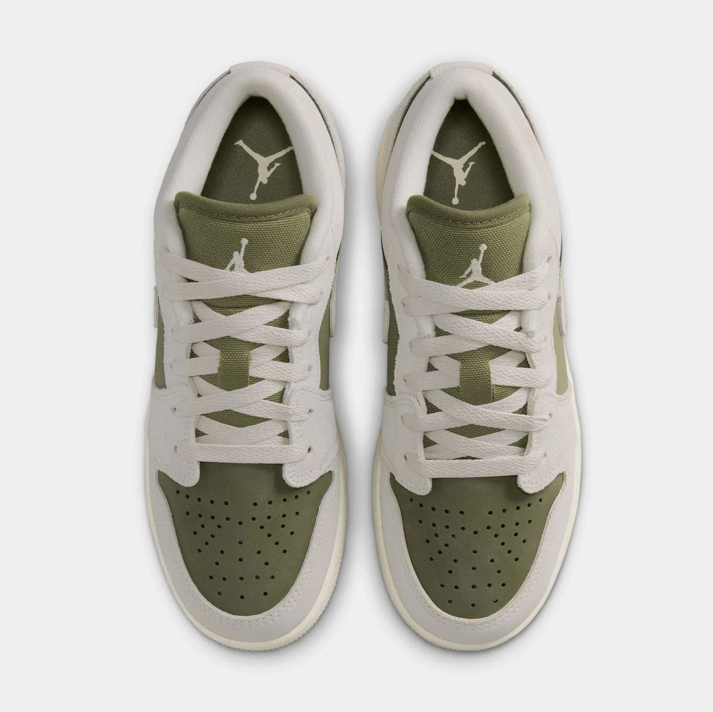 Air Jordan 1 Low SE Grade School Lifestyle Shoes (Medium Olive/Sail/Light Orewood Brown)