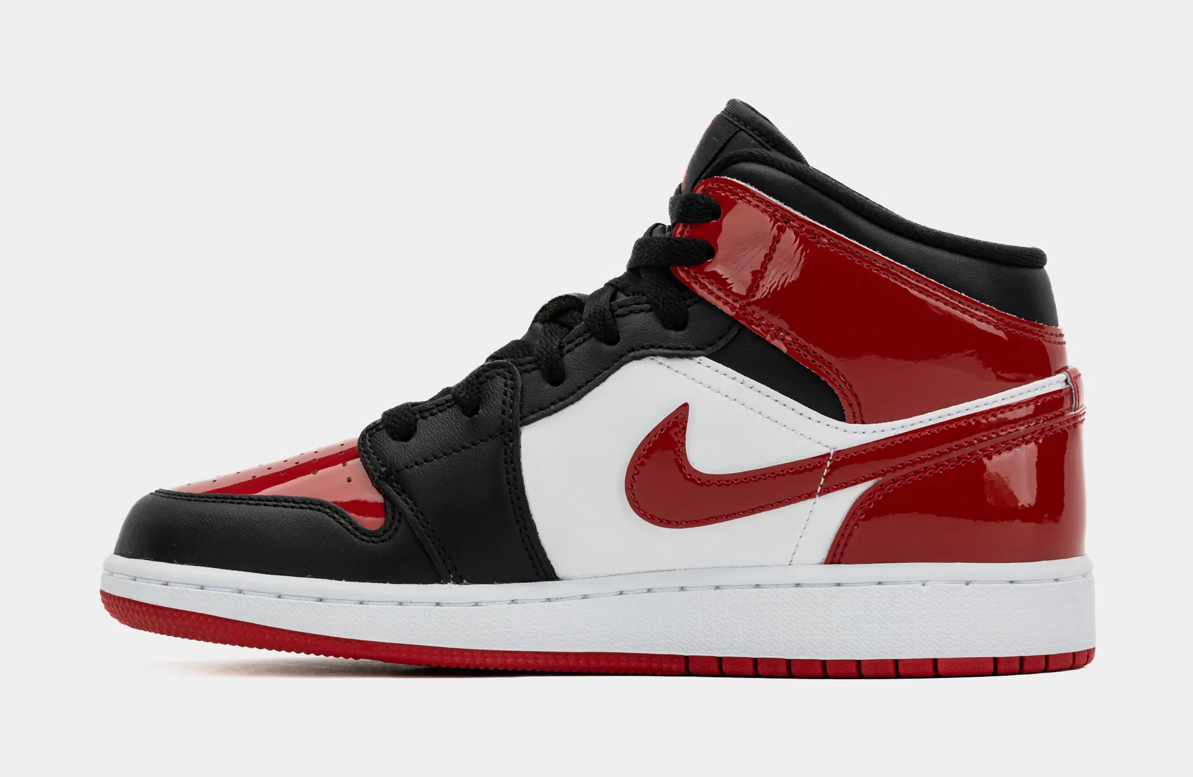 Air Jordan 1 Mid SE Grade School Lifestyle Shoes (Black/Varsity Red/White)