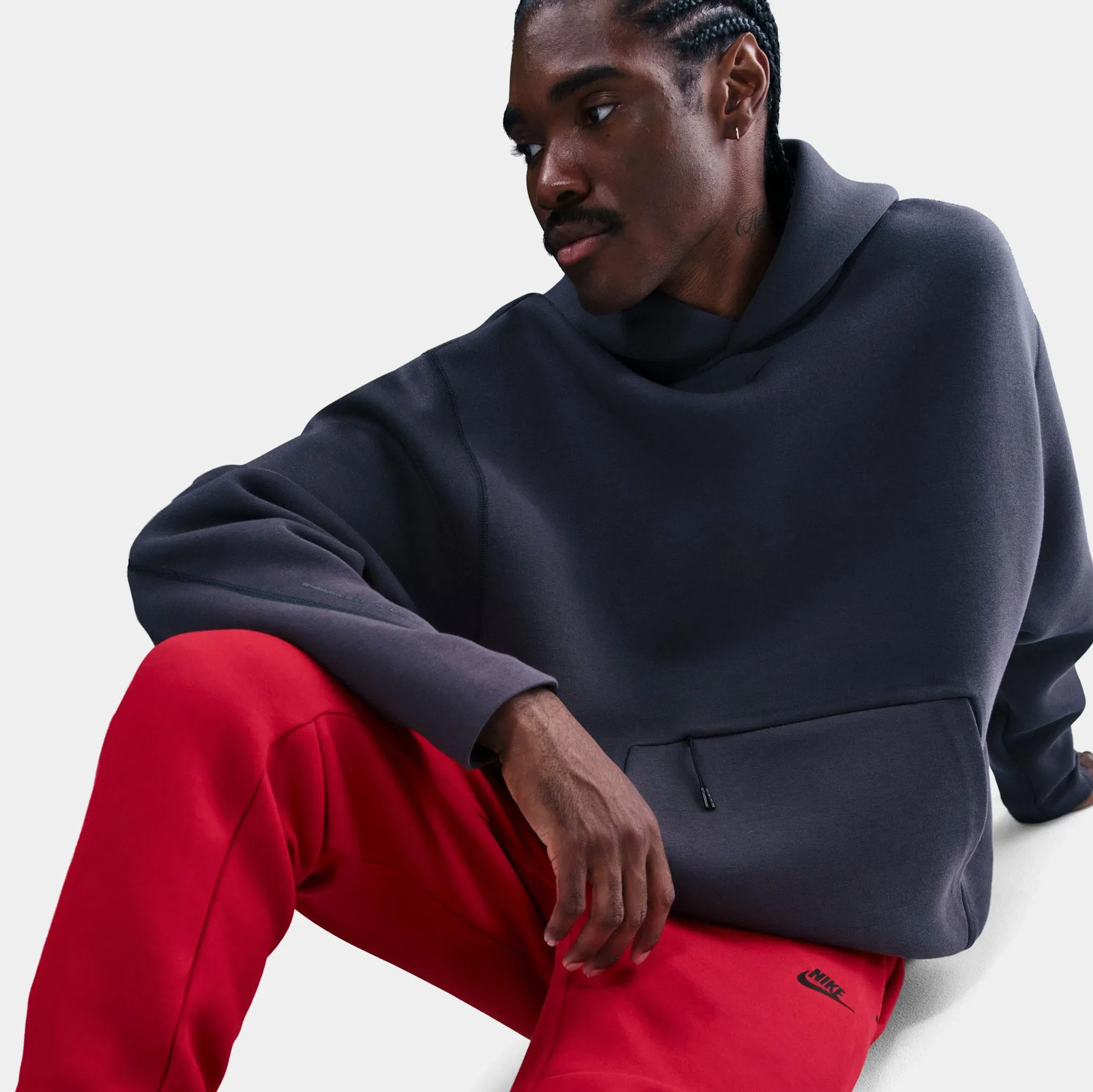 Nike NSW Tech Fleece Jogger Mens Sweatpants (Red/Black)