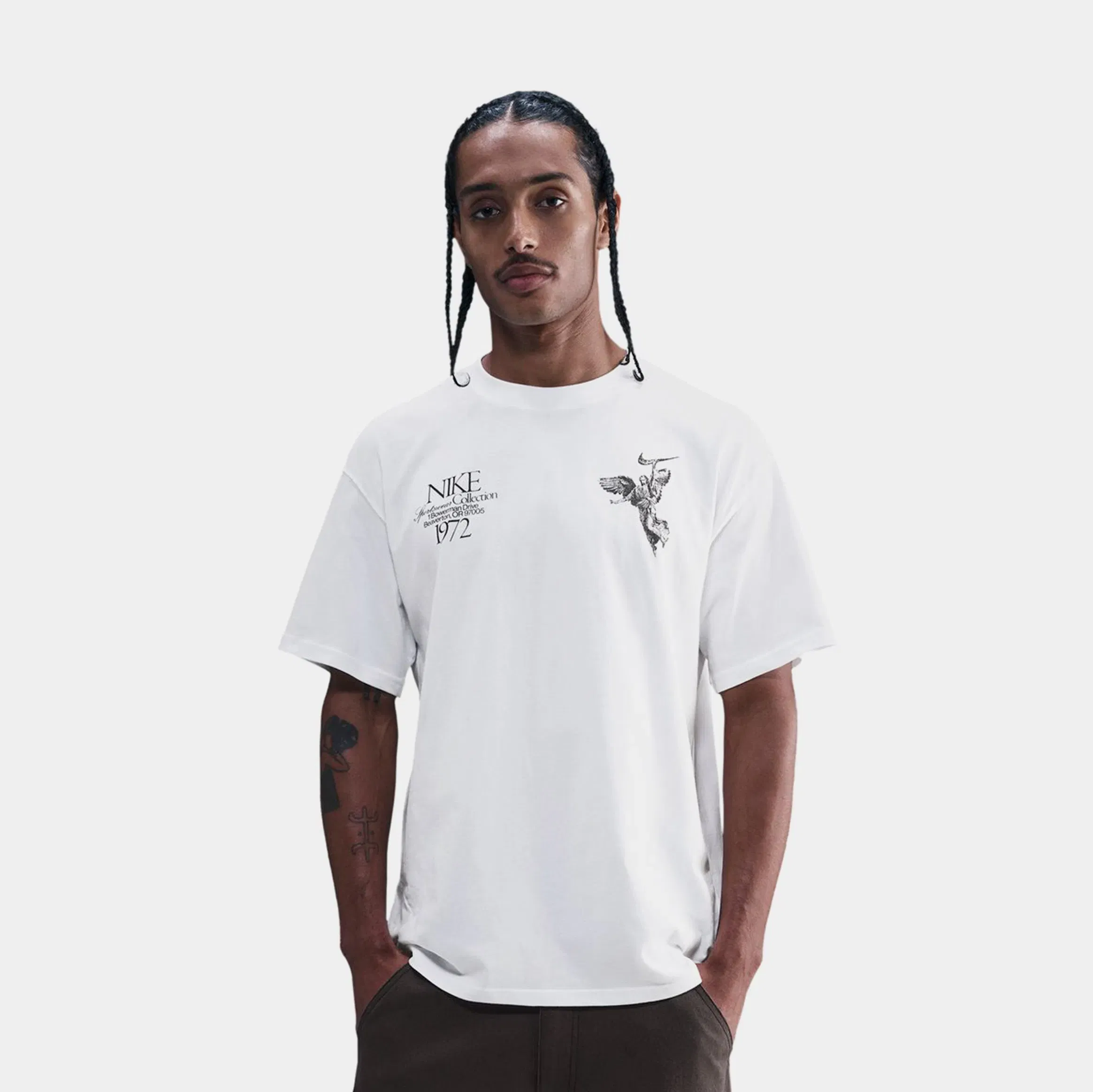 Nike NSW Max 90 On The Wings Of Victory Mens Short Sleeve Shirt (White/Black)