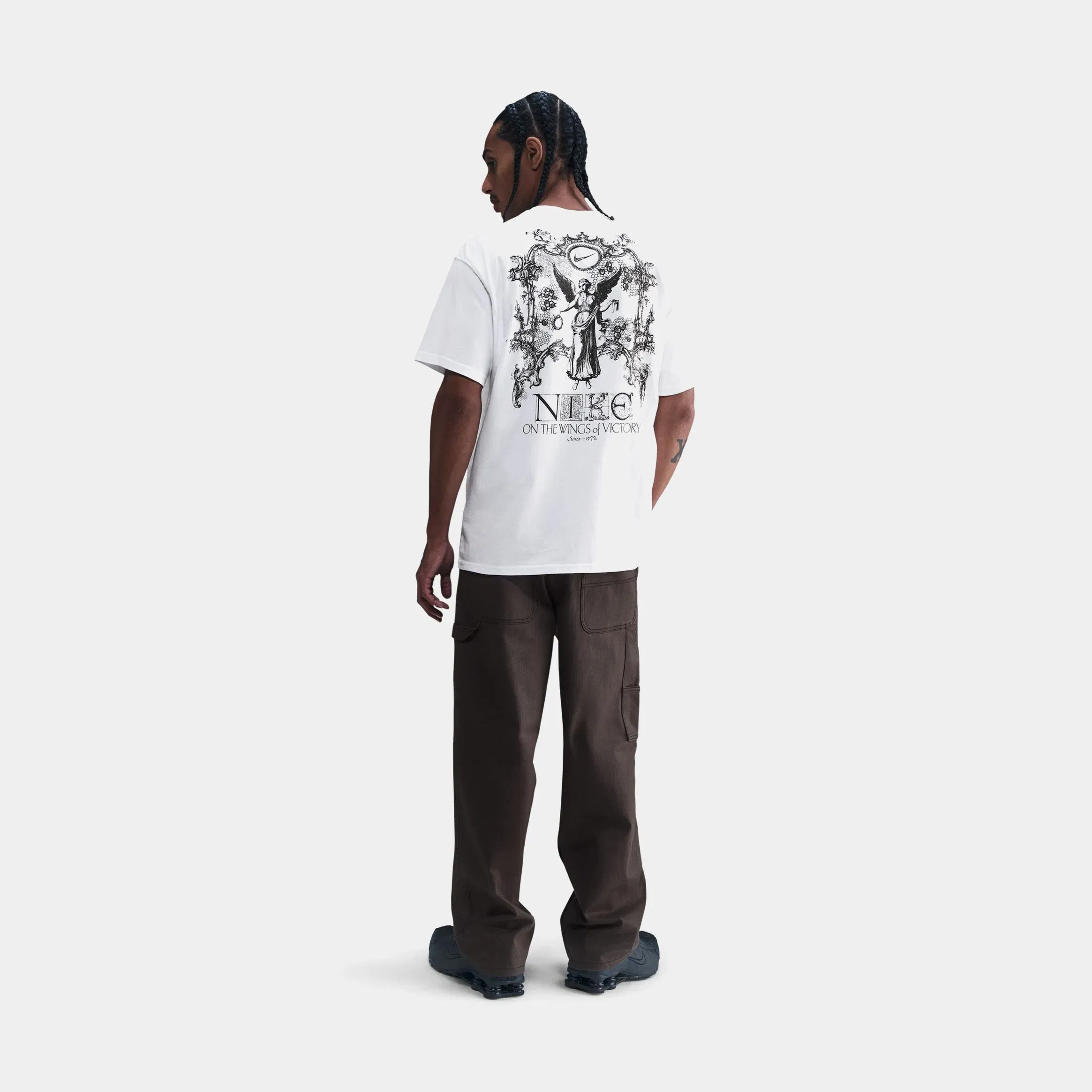 Nike NSW Max 90 On The Wings Of Victory Mens Short Sleeve Shirt (White/Black)
